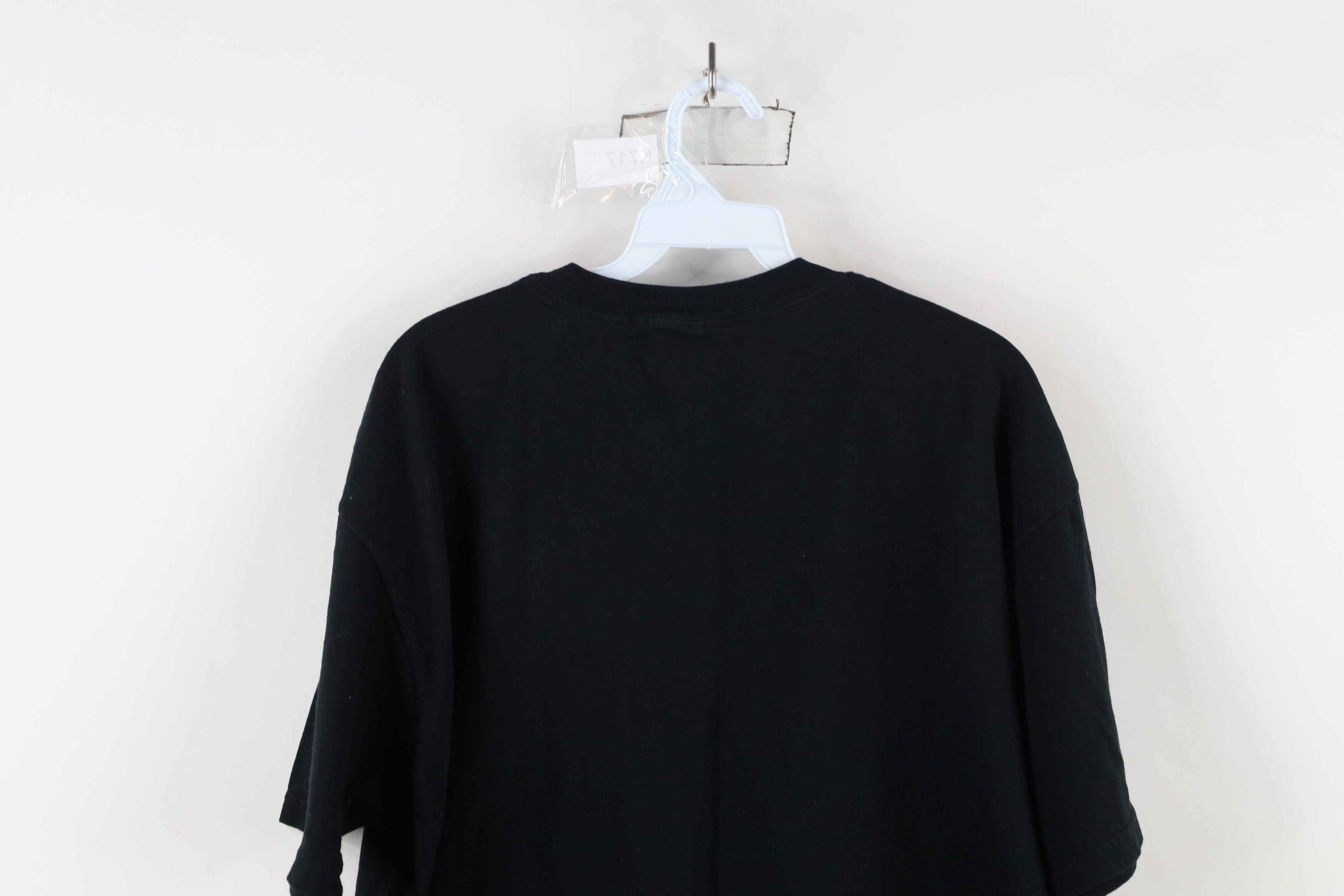 Vintage Vintage 90s Streetwear Bite Me Nature Bear T-Shirt Black Size US L / EU 52-54 / 3 - 7 Thumbnail