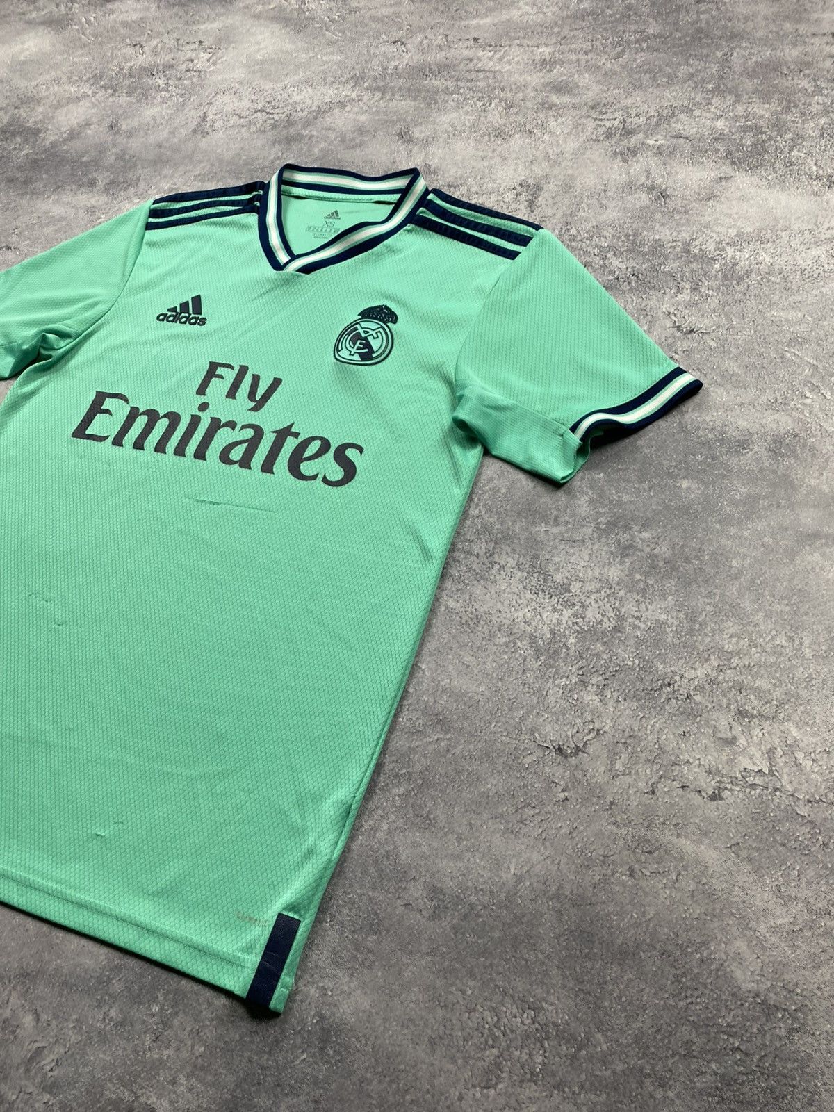 Adidas Adidas Real Madrid 2019-20 Home Football Shirt Soccer Jersey Size US XS / EU 42 / 0 - 4 Thumbnail
