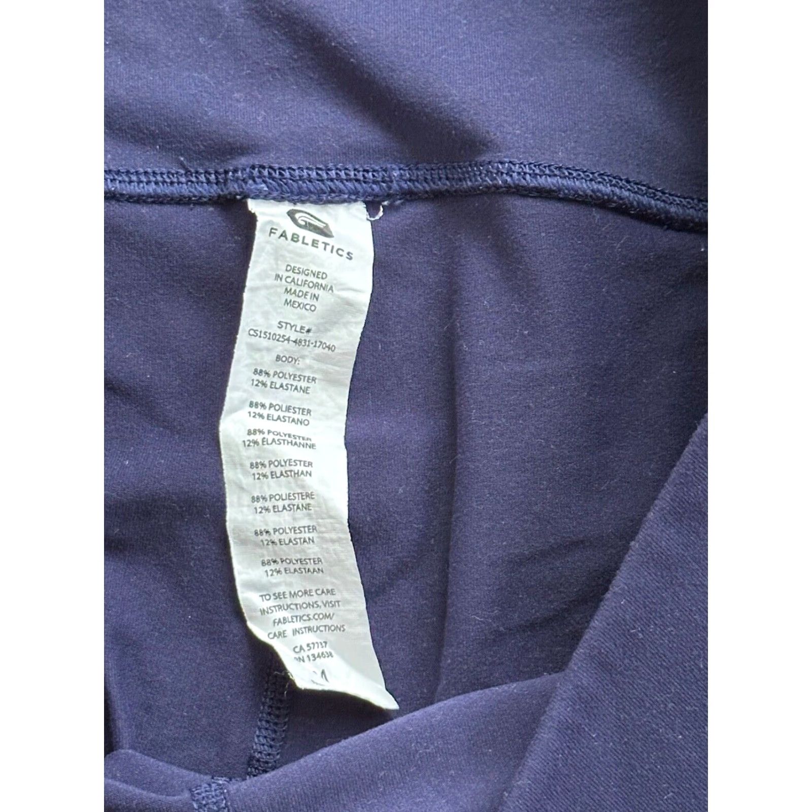 Fabletics Fabletics Capri Leggings Woman's Blue Size Medium Size 32" / US 10 / IT 46 - 3 Thumbnail