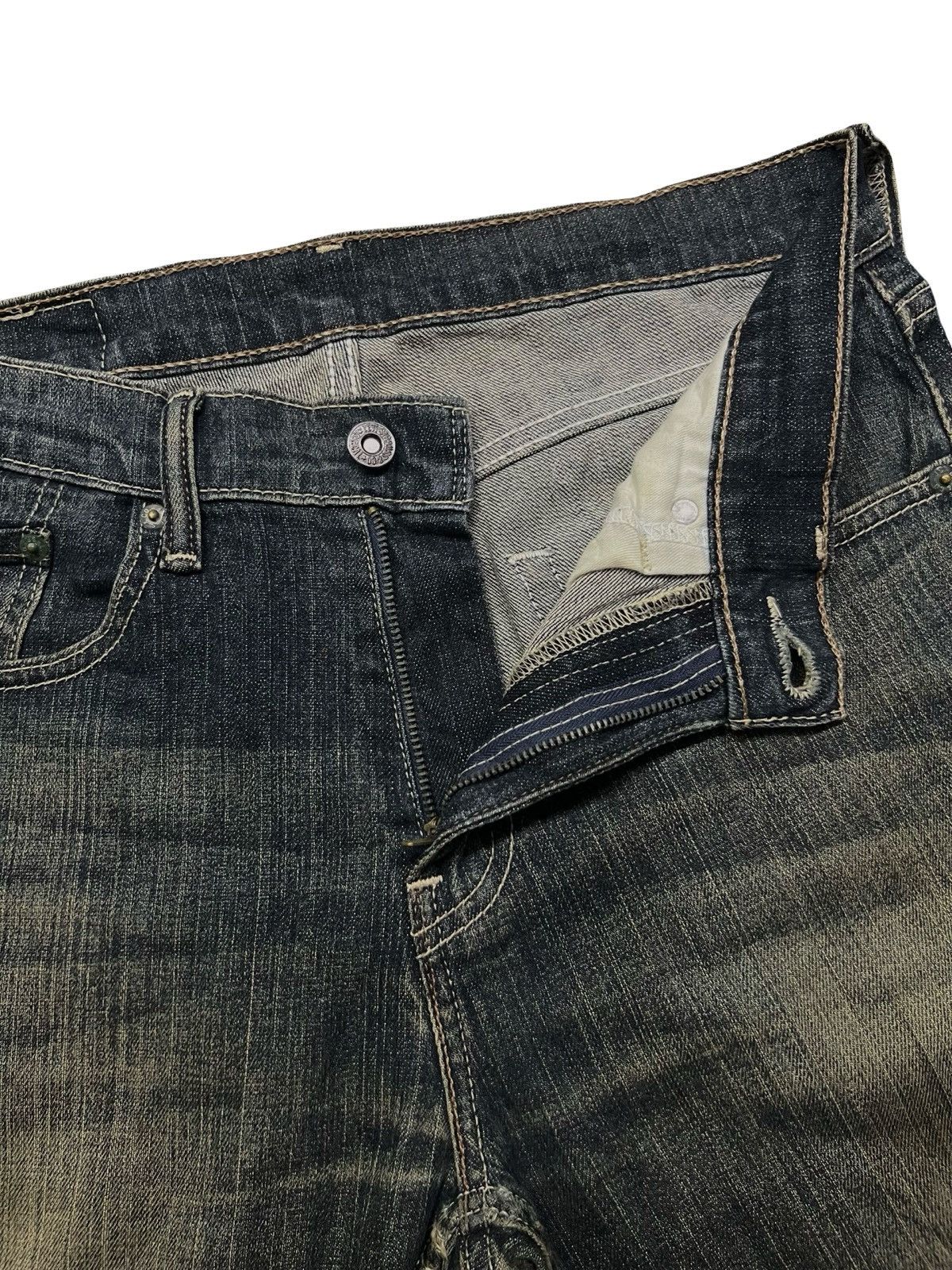 Levi's Vintage Levi’s 505™ | Faded Wash Jeans | W31 Size US 31 - 8 Thumbnail