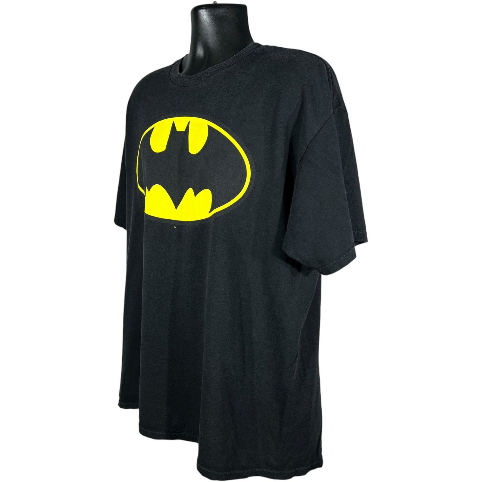DC Comics Batman Chest Logo Tee Size US XL / EU 56 / 4 - 3 Thumbnail