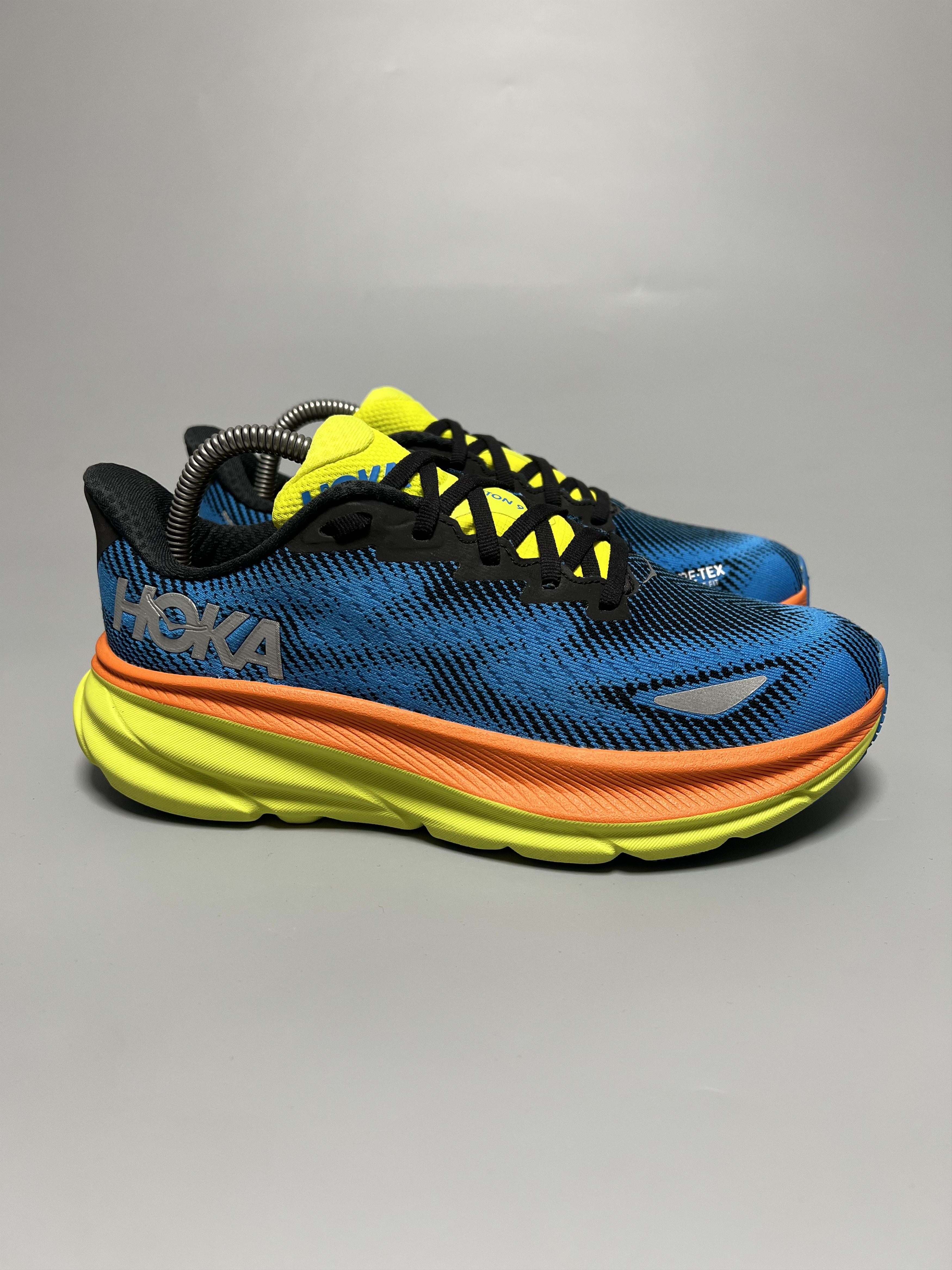 Hoka Hoka One One Clifton 9 GTX Running Shoes 1150810-BDVB Size US 7 / IT 37 - 1 Thumbnail