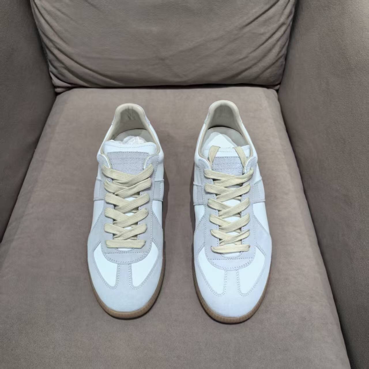 Maison Margiela Maison Margiela Replica Gats -39.5 - Box damaged Size US 6.5 / EU 39-40 - 3 Thumbnail