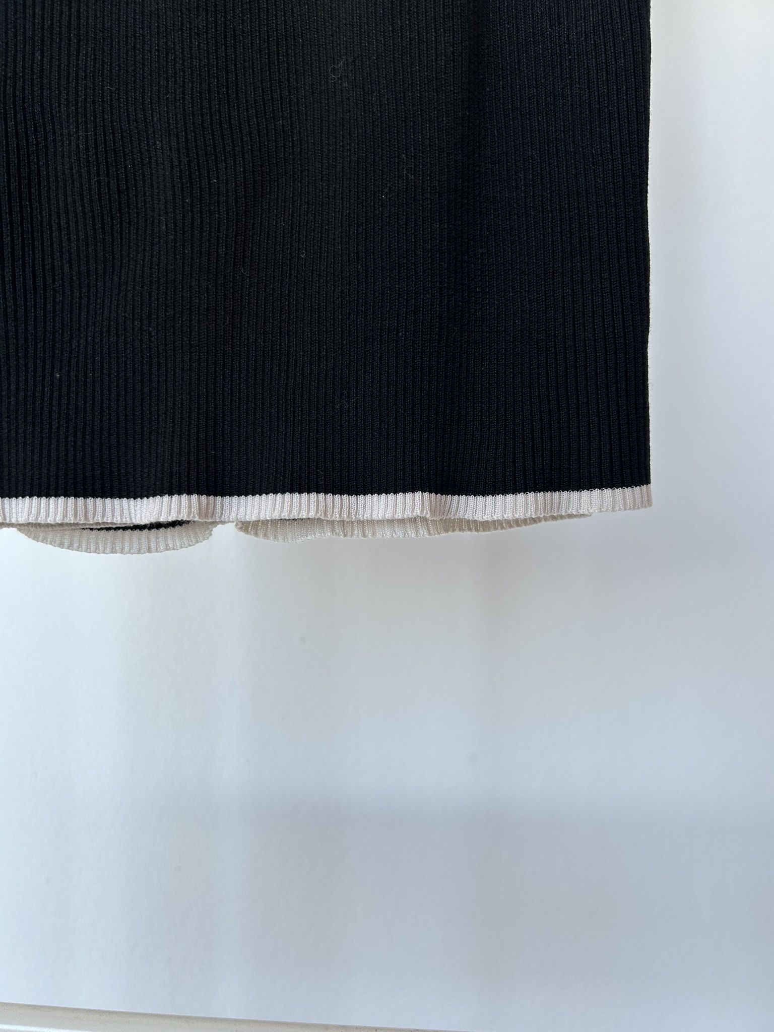 Chanel SS1995 Chanel double breasted button up tank top Size M / US 6-8 / IT 42-44 - 14 Thumbnail