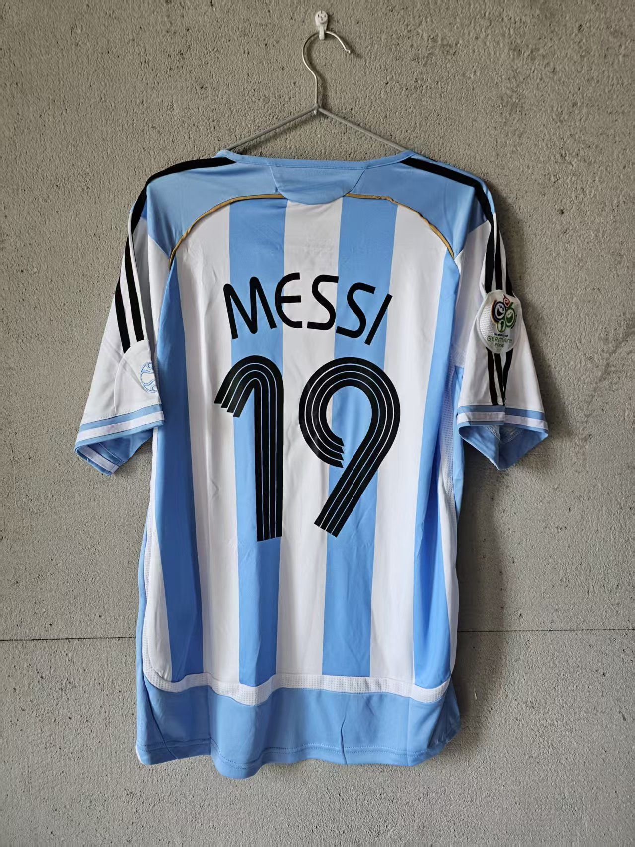 Other 2006 Argentina #19 Messi Jersey Home Size US S / EU 44-46 / 1 - 1 Thumbnail