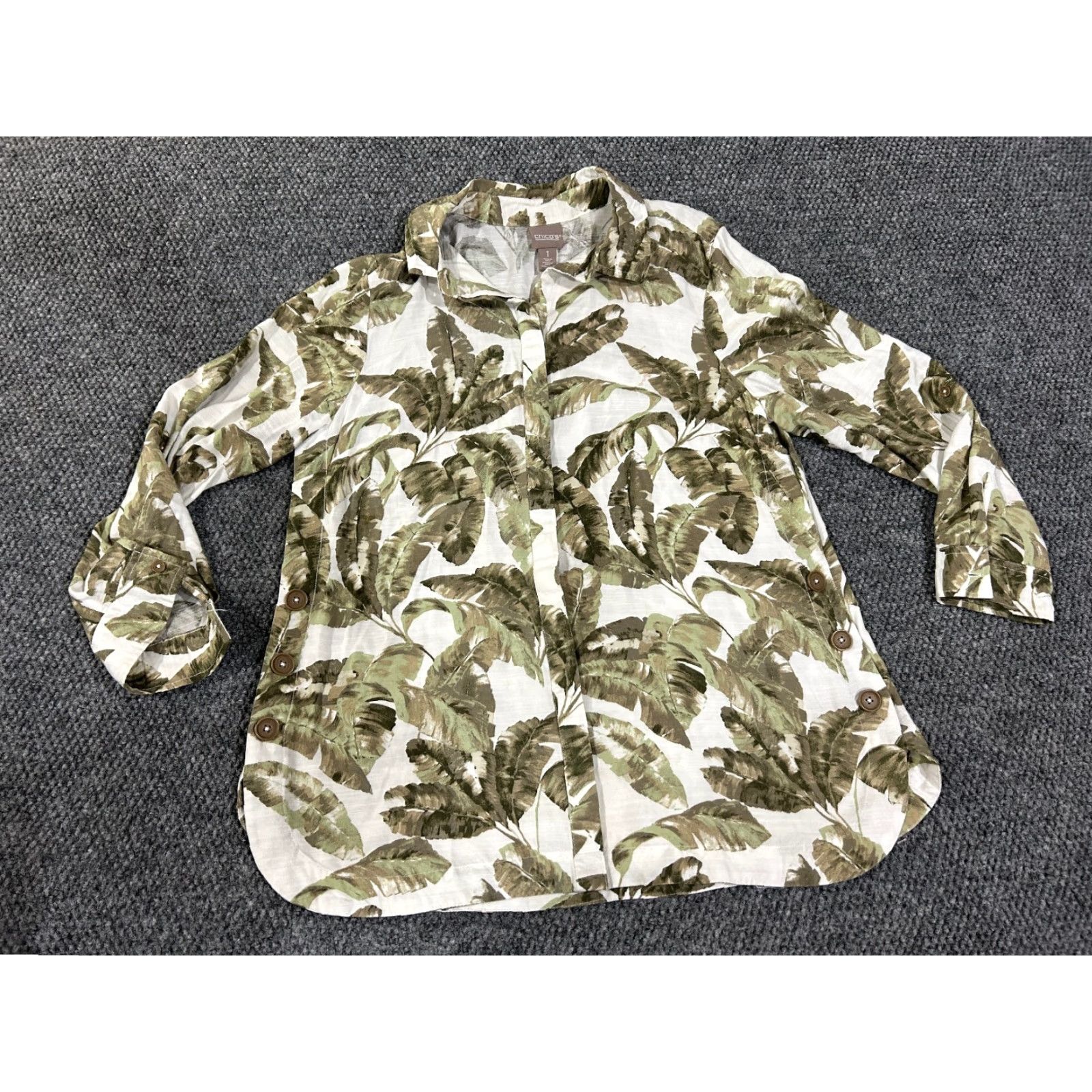 Vintage Chicos Blouse Womens 1 White Green Floral Print Lightweight Viscose Button Front Casual Shirt Green Classic Floral Summerspring Womens Size XS / US 0-2 / IT 36-38 - 2 Thumbnail