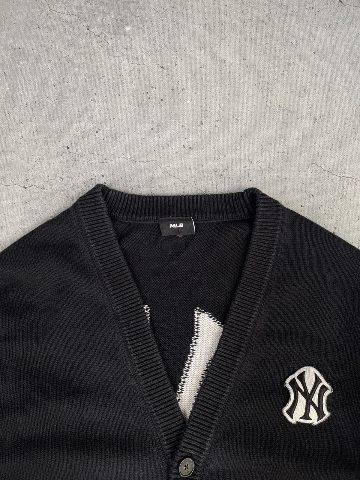 MLB Vintage MLB New York Yankees Y2K Cardigan Sweater Size US XL / EU 56 / 4 - 4 Thumbnail