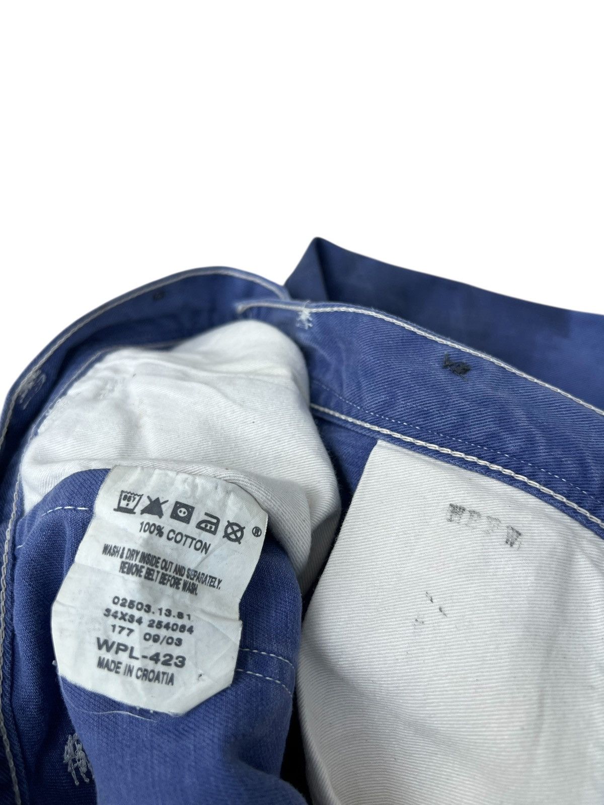 Levi's Archive 2003 Levi’s Red HOLDEN Waxed Stains Cotton Work Pant Size US 34 / EU 50 - 22 Thumbnail