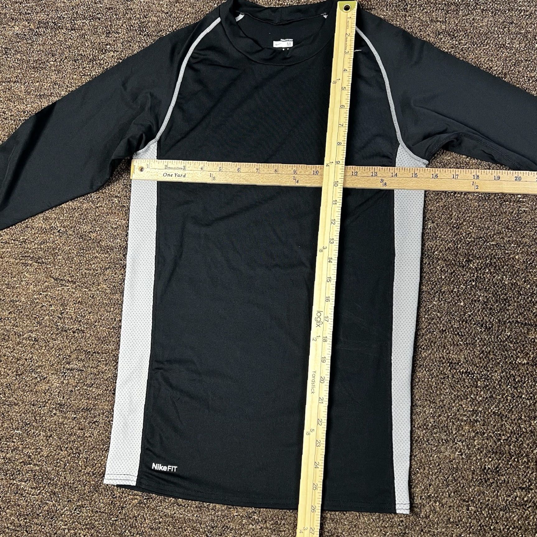 Nike VINTAGE Nike Pro Black Dry-fit Performance Apparel T-Shirt Adult Medium Swoosh Logo Shirt Mens Black Dry Fit Logo Nike Pro Black Shirt Size US M / EU 48-50 / 2 - 7 Thumbnail