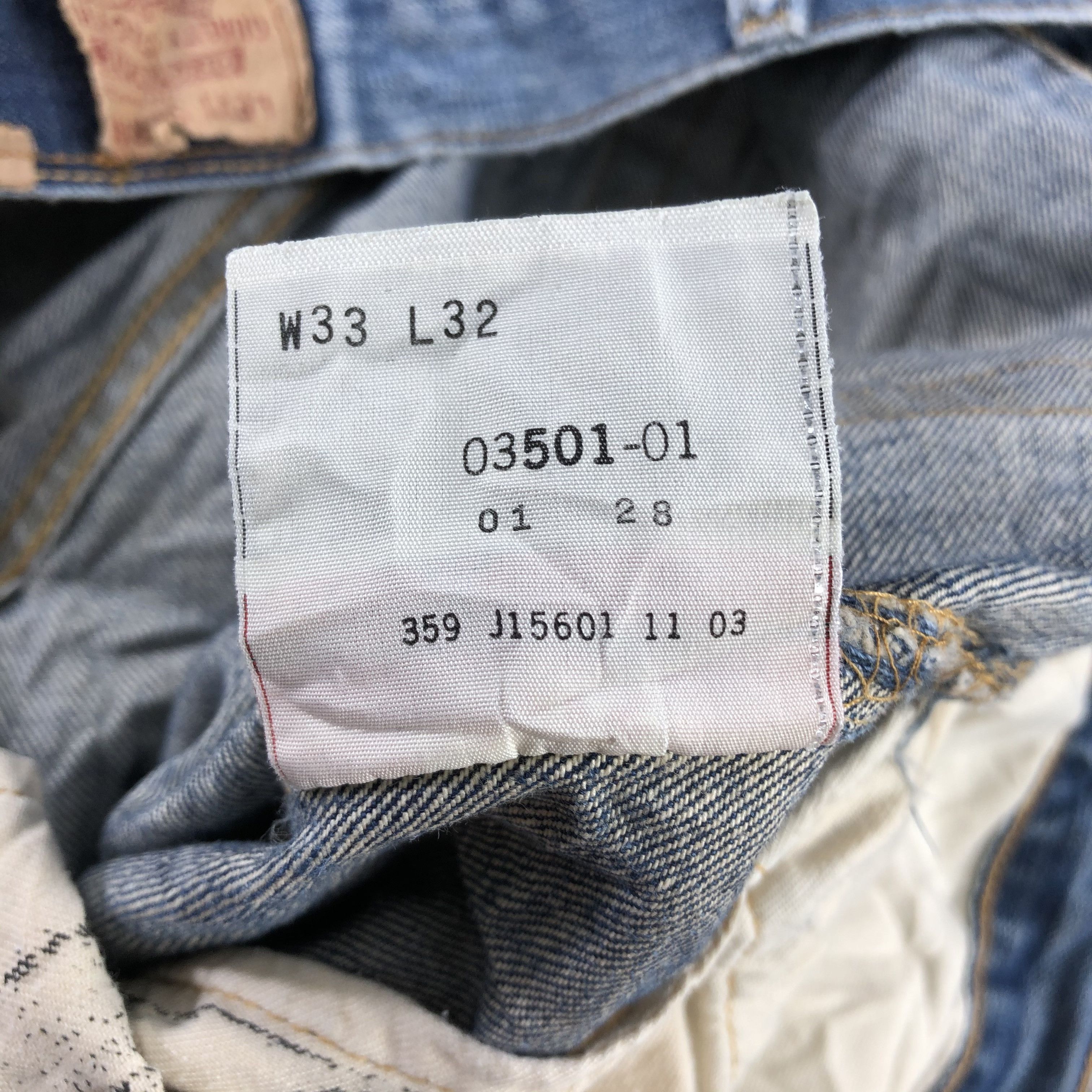 Levi's Vintage Levis 501 Jeans Faded Blue Denim KJ1292 Size US 32 / EU 48 - 16 Thumbnail