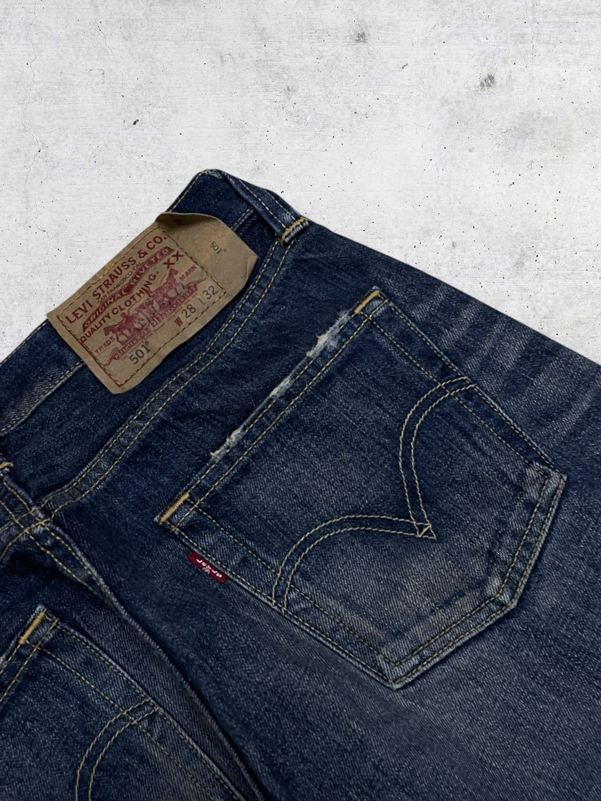 Levi's Vintage Clothing VINTAGE 501 LEVIS USA DESIGNER 90S RIPPED INDIGO OG DENIM Size US 28 / EU 44 - 15 Thumbnail