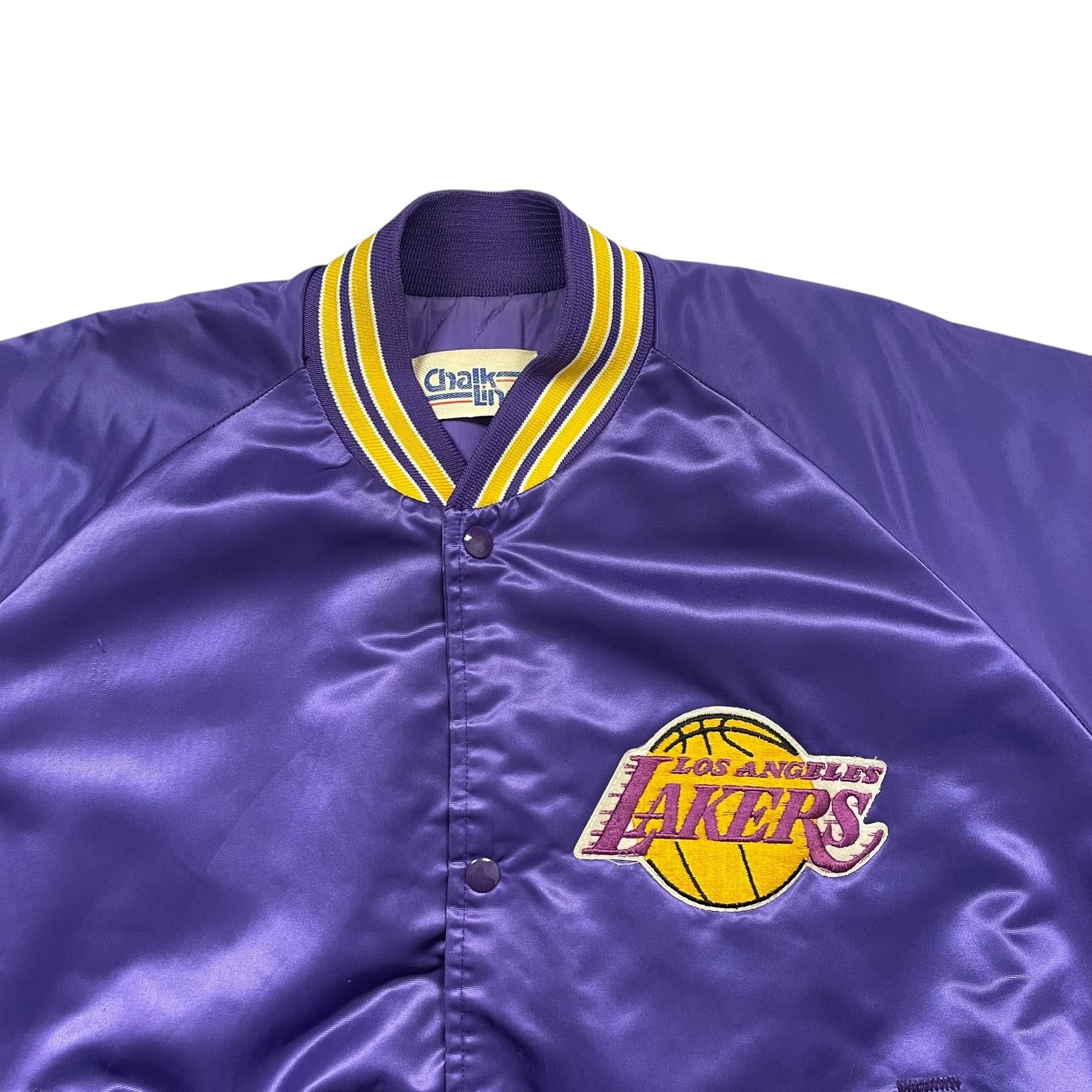 NBA 90s LA LAKERS SATIN BOMBER JACKET PURPLE SIZE XL MADE IN USA Size US XL / EU 56 / 4 - 3 Thumbnail