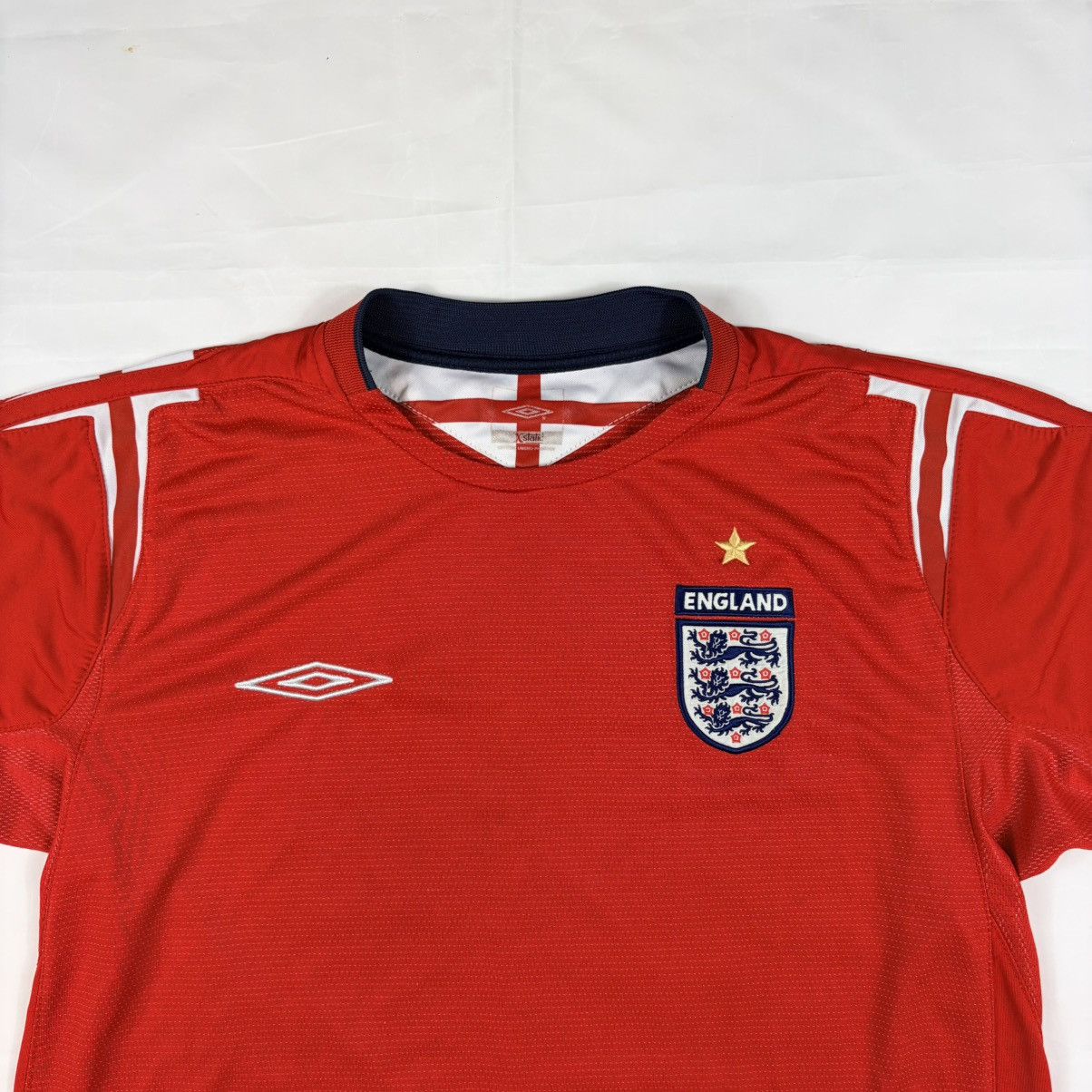 Umbro 2004-05 Umbro England Away Jersey Red Vintage M Size US M / EU 48-50 / 2 - 4 Thumbnail