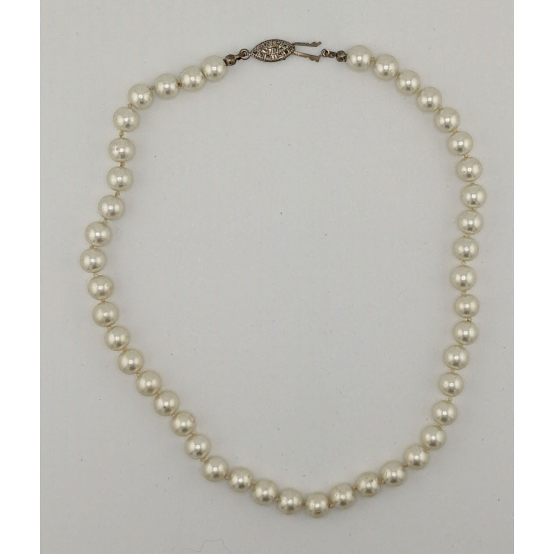 Other Vintage Hand Knotted White Faux Pearl Beaded Necklace Size ONE SIZE - 5 Thumbnail