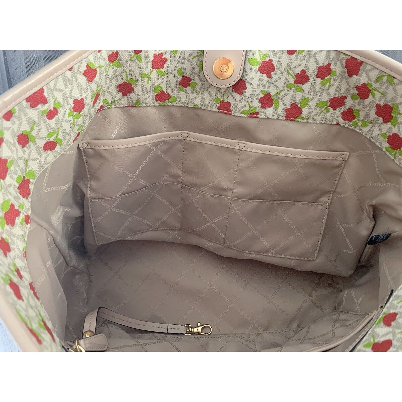 Michael Kors Michael Kors Carter MK Rose Floral Vanilla Large Tote Size ONE SIZE - 7 Thumbnail