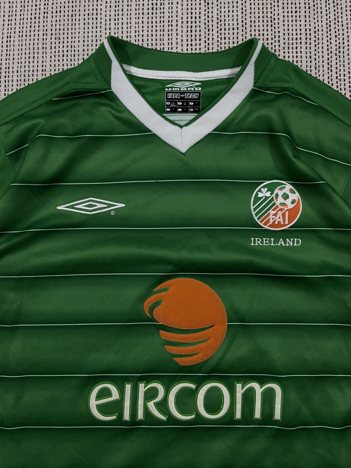 Umbro × Vintage Ireland 2003 Home Kit With Sponsor Size US M / EU 48-50 / 2 - 3 Thumbnail