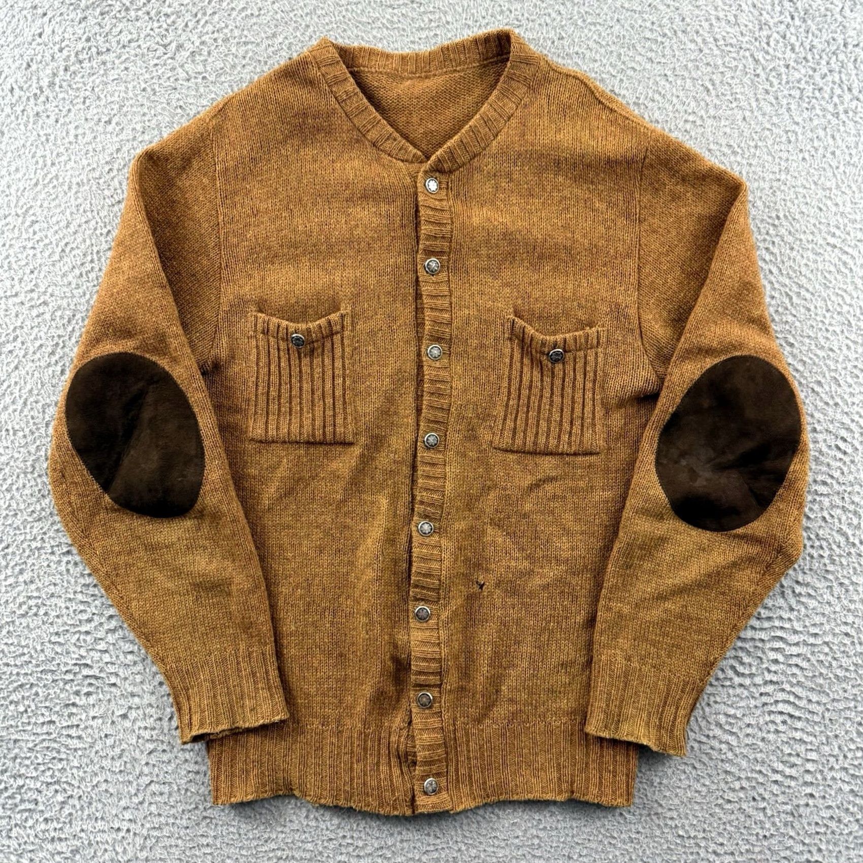 Vintage VINTAGE Brentwood Cardigan Sweater Mens Medium Brown Knit Wool Blend 50s Patch Cable-Knit V-Neck Wool Blend 50s Patch Cardigan Mens Brown Knit Size US M / EU 48-50 / 2 - 2 Thumbnail