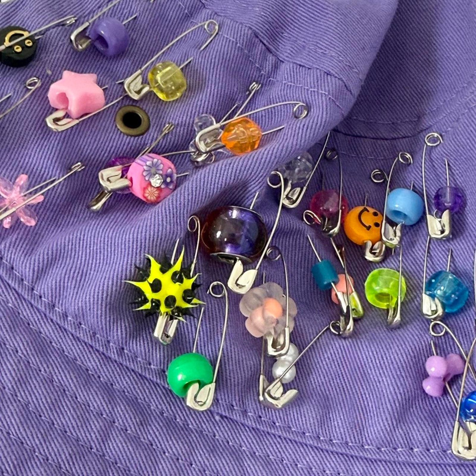Other ✿ y2k beaded safety pin bucket hat ⋆✿ Size ONE SIZE - 3 Thumbnail