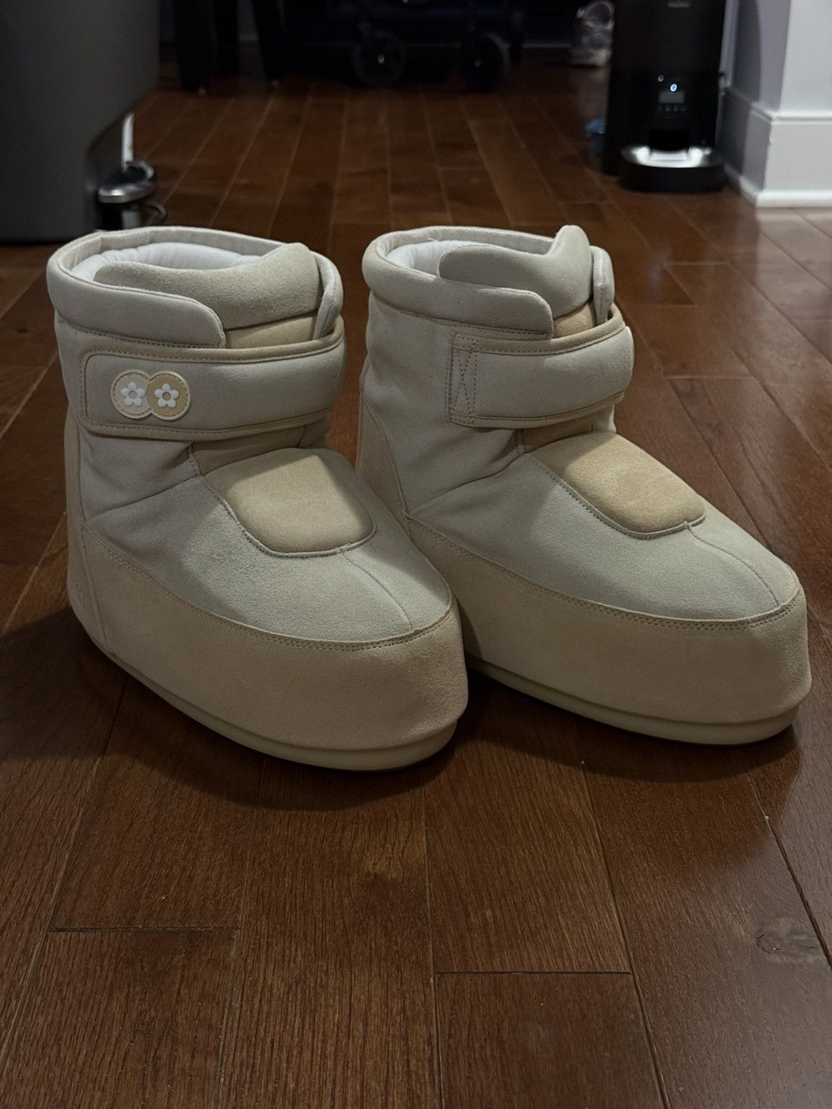 Vandy The Pink Vandythepink x Moon Boots Tan Suede Size US 13 / EU 46 - 1 Thumbnail