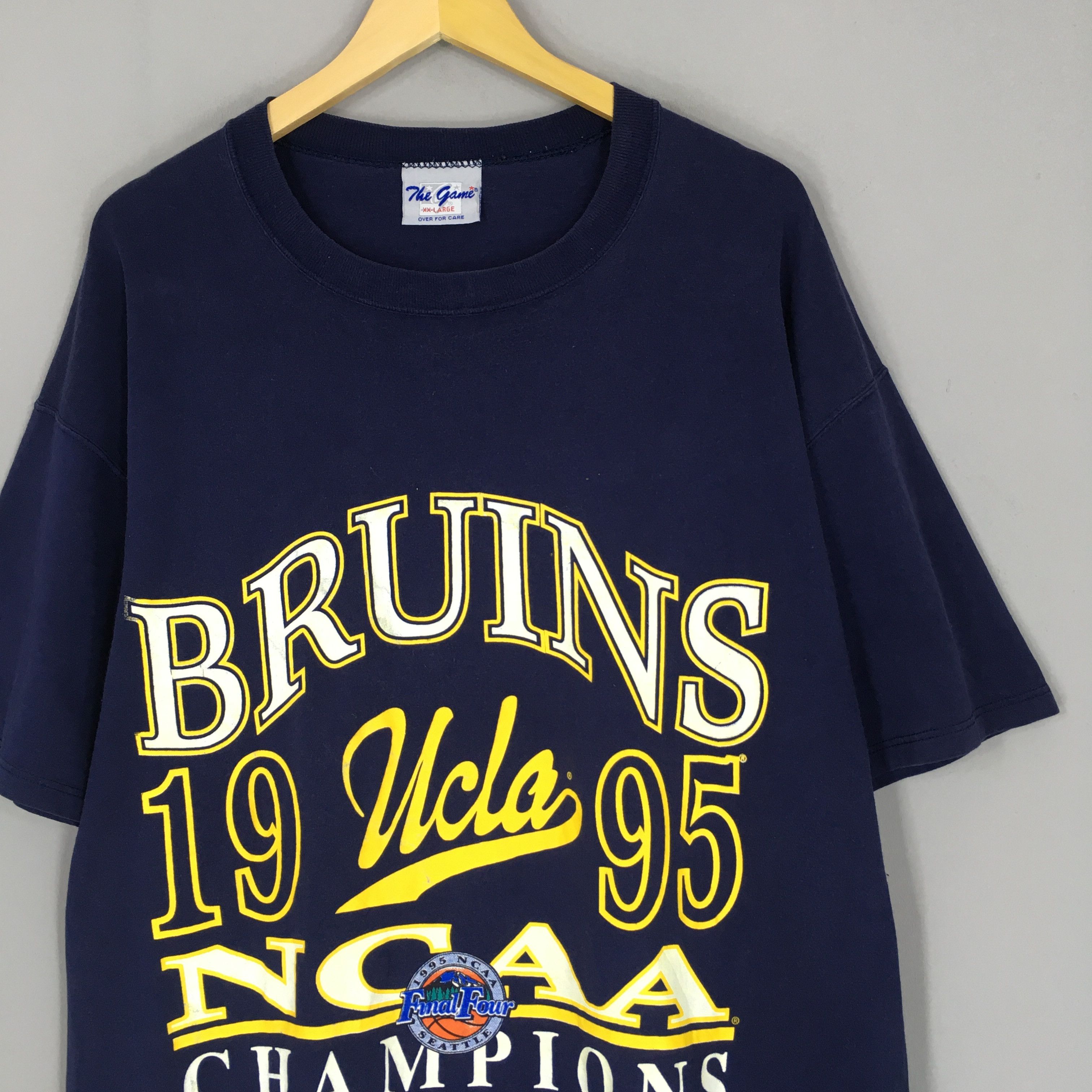 Vintage Vintage 90s University Of California Los Angeles T Shirt XXL Size US XXL / EU 58 / 5 - 2 Thumbnail