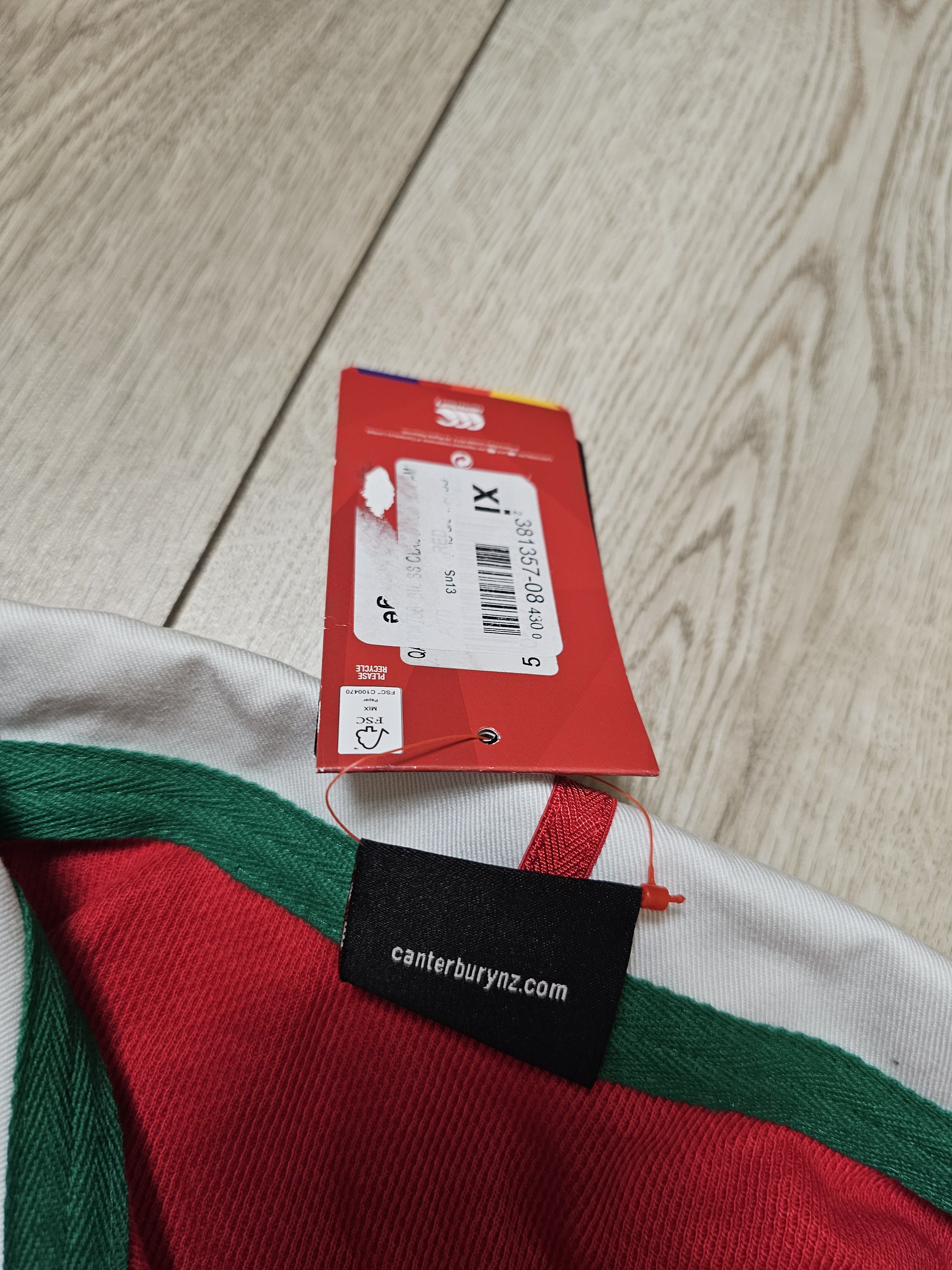 Canterbury of New Zealand BRITISH IRISH LIONS RUGBY JERSEY POLO UNION RUGBY JERSEY Size US L / EU 52-54 / 3 - 6 Thumbnail