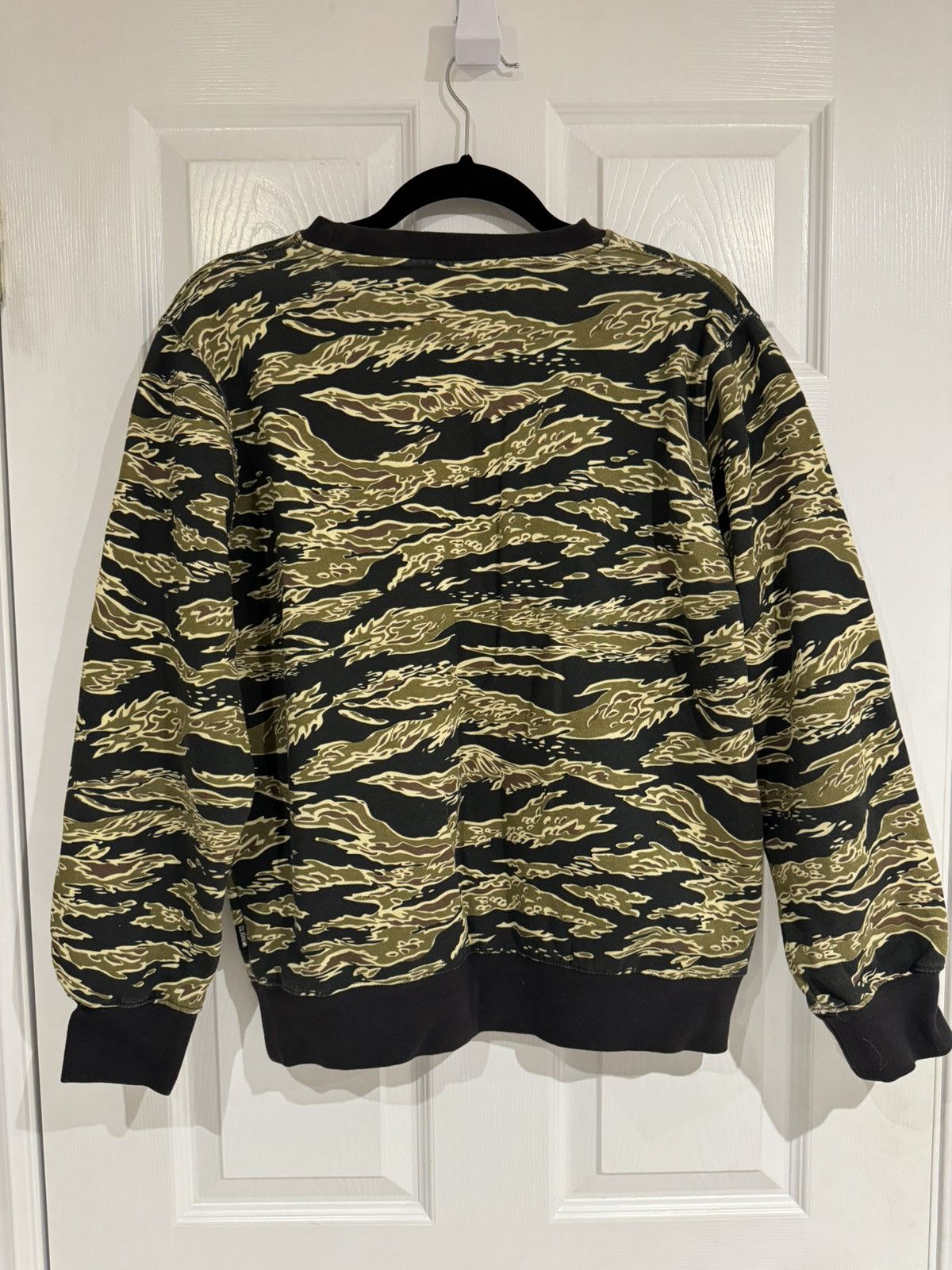 Undefeated Undefeated tiger camo crewneck Size US S / EU 44-46 / 1 - 6 Thumbnail