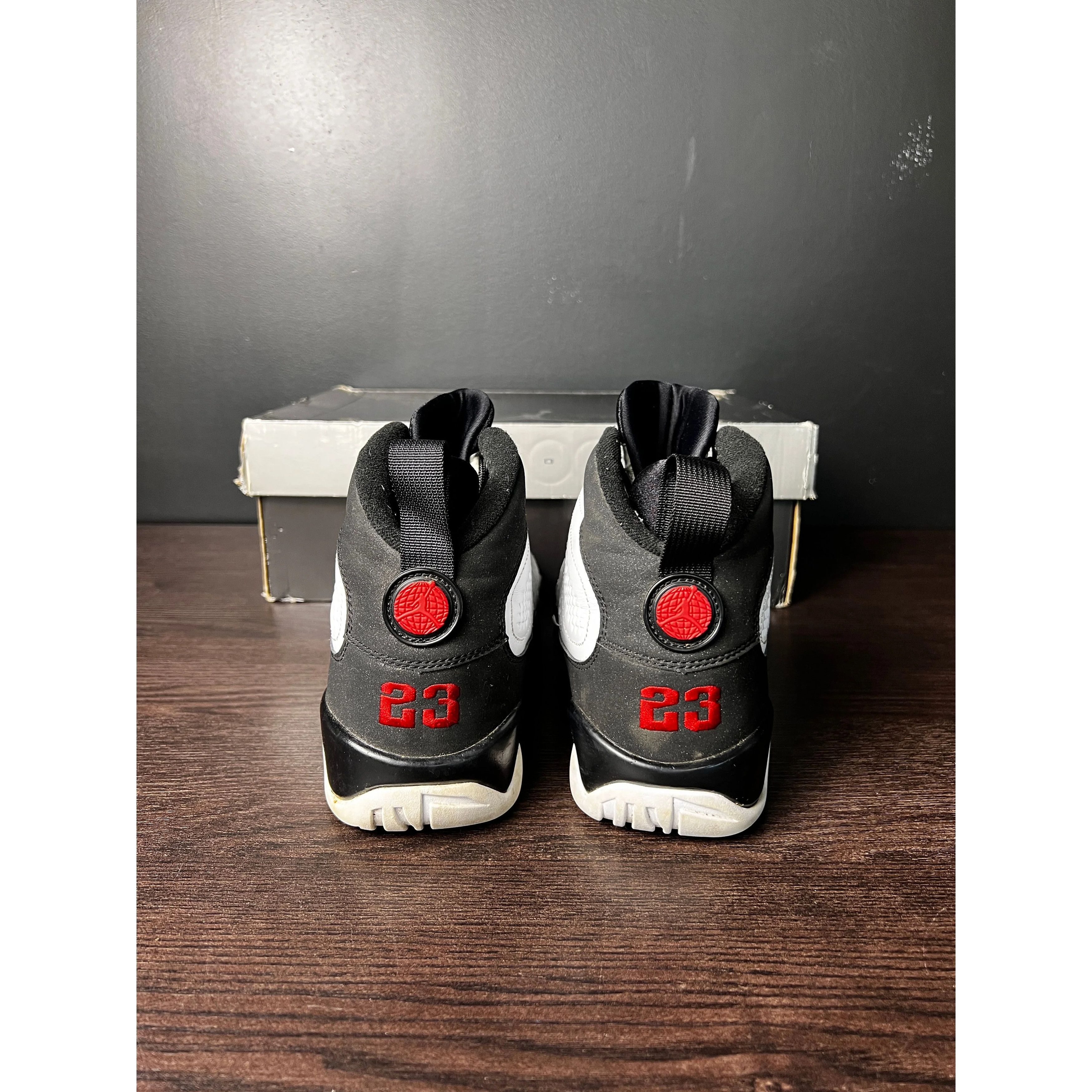 Jordan Brand Air Jordan 9 Retro "White Black Red" (2010) **PRE-OWNED** Size US 9 / EU 42 - 4 Thumbnail