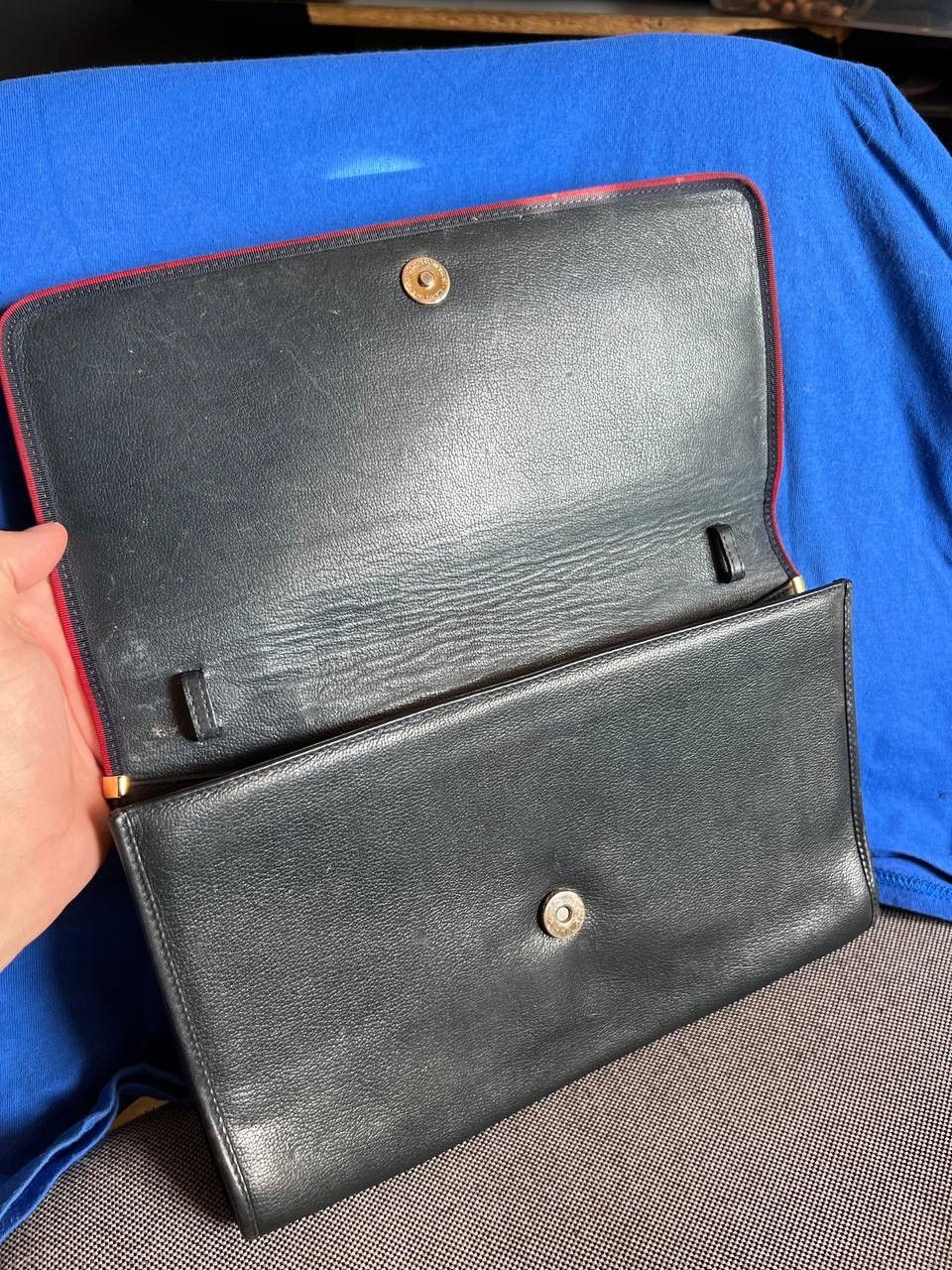 Gucci × Leather Rare Gucci GG 1990s Leather Clutch Bag Italy Size ONE SIZE - 11 Thumbnail
