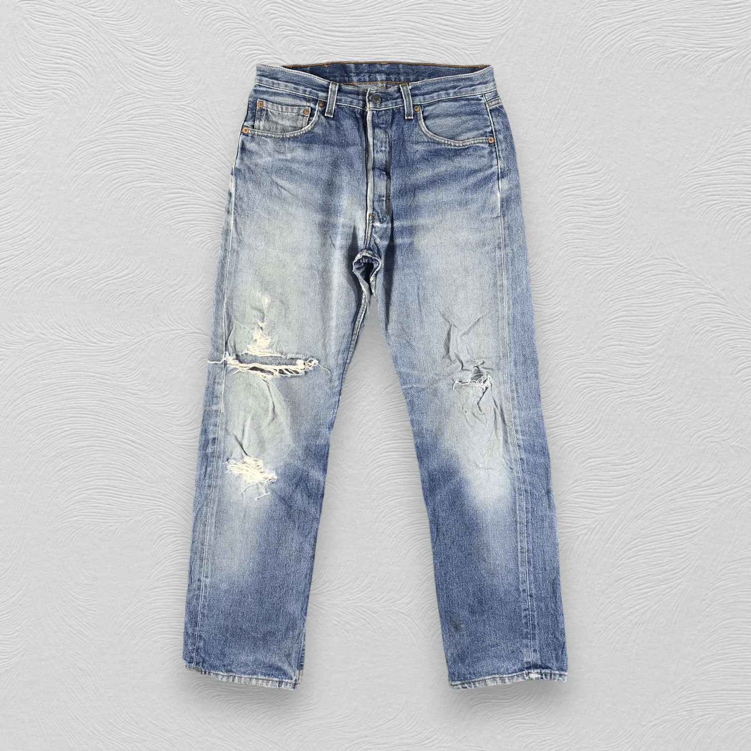 Vintage 90s Levis 501 Jeans Medium Wash Distress Denim