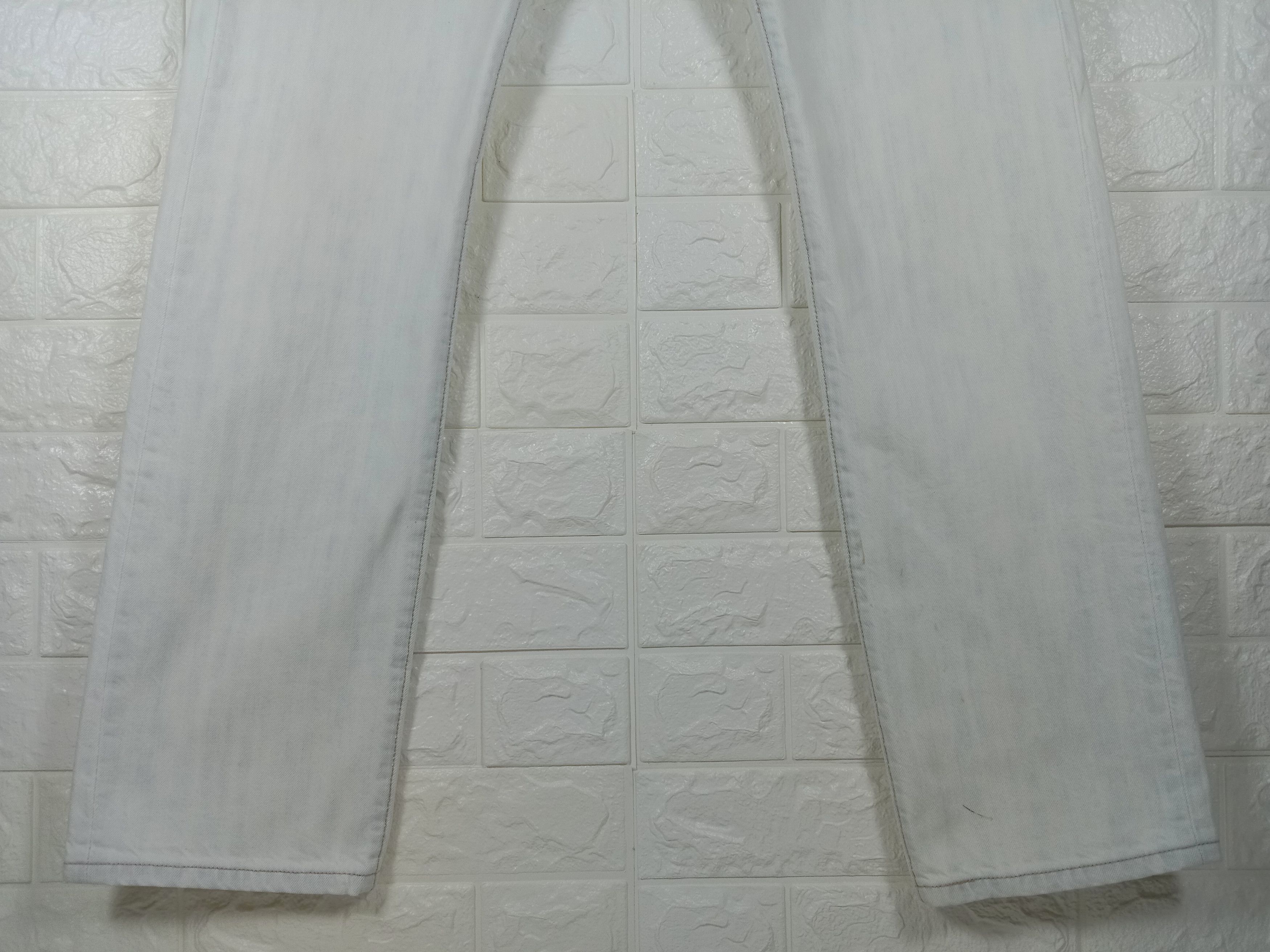 Levi's Vintage Levi's 501 Jeans Light Wash Denim Size US 32 / EU 48 - 4 Thumbnail