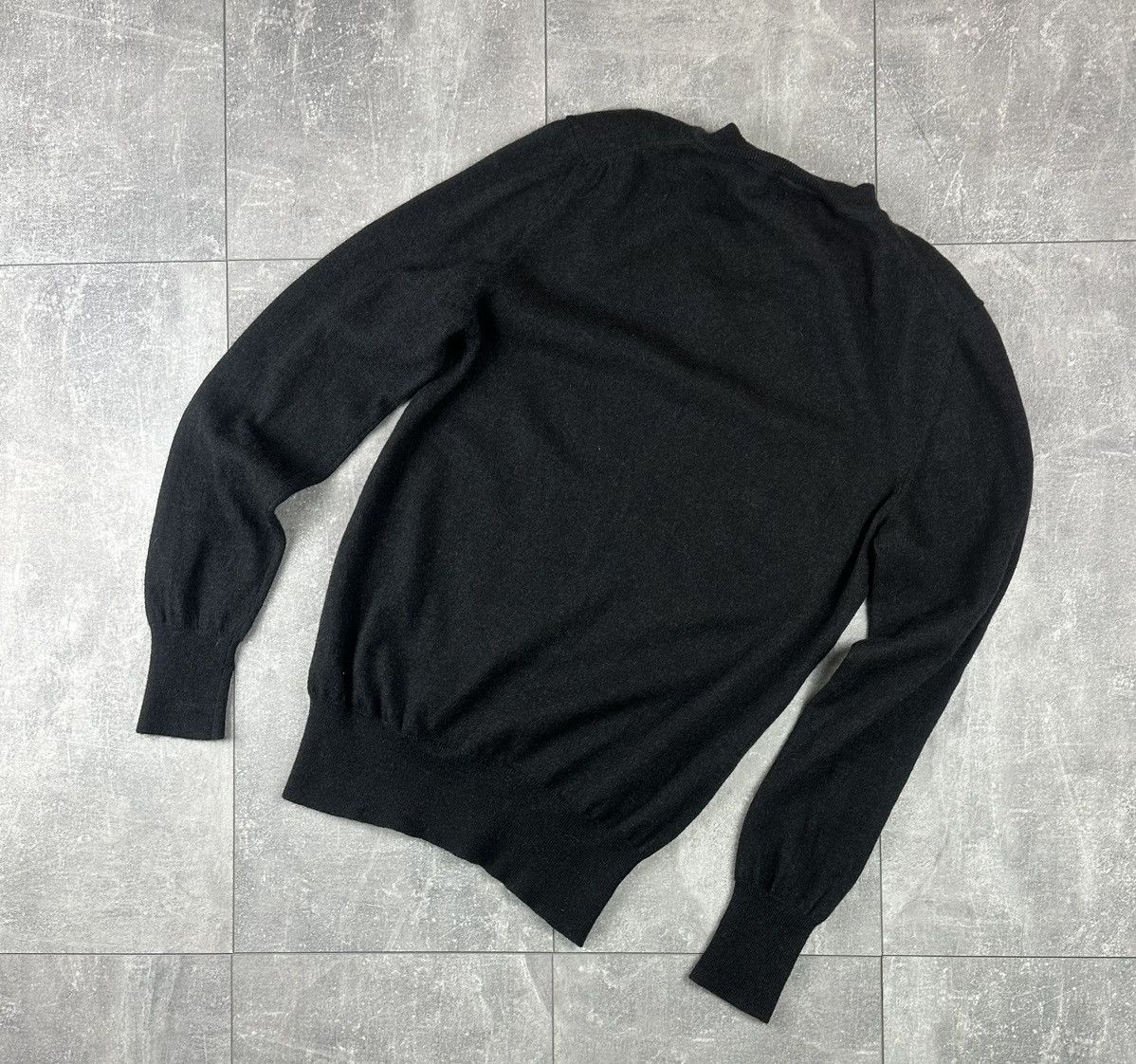 Vivienne Westwood Vivienne Westwood Small Logo V-Neck Luxury Sweater Size US L / EU 52-54 / 3 - 12 Thumbnail