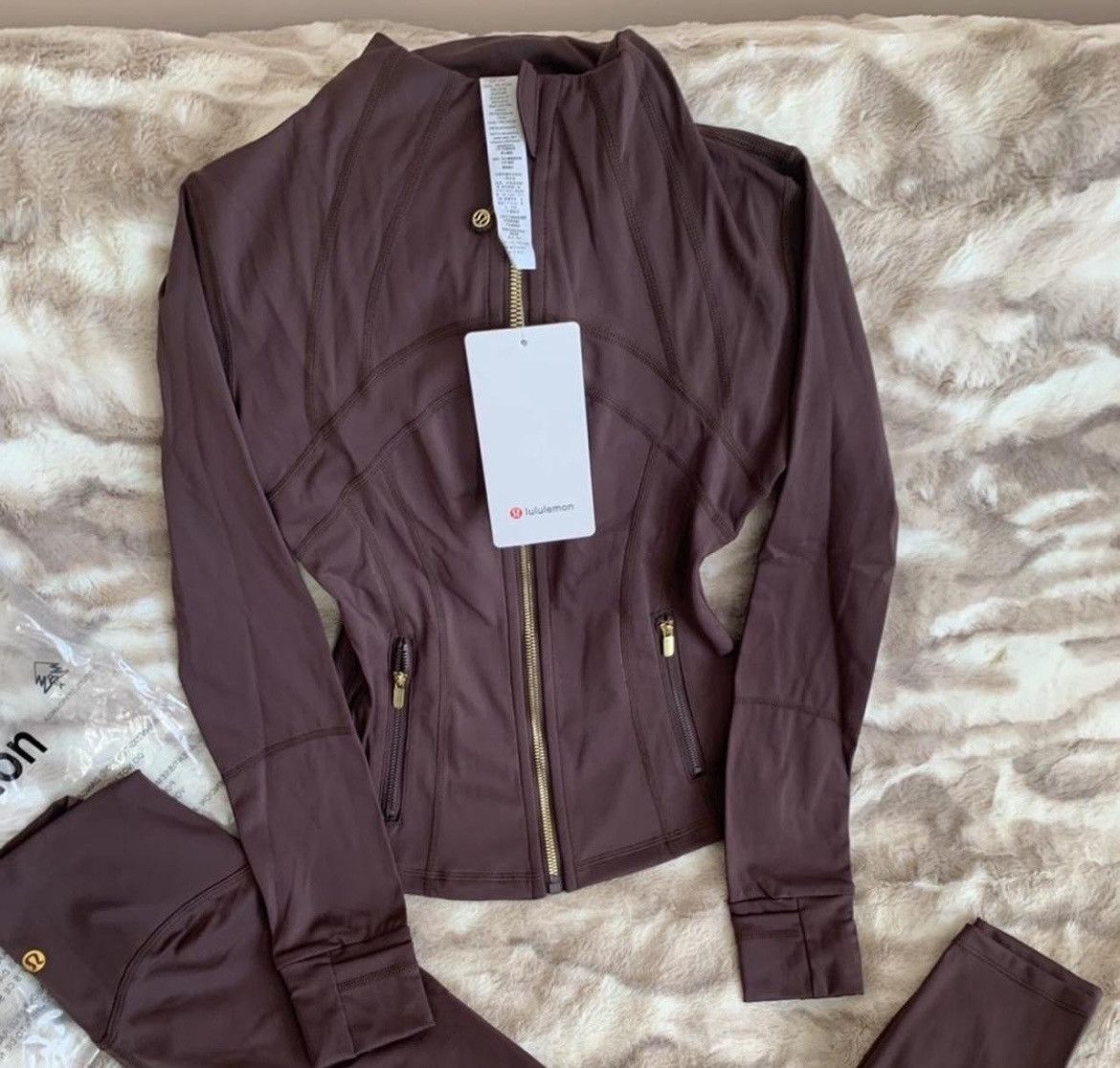 Lululemon Lululemon jacket only Size ONE SIZE - 7 Thumbnail