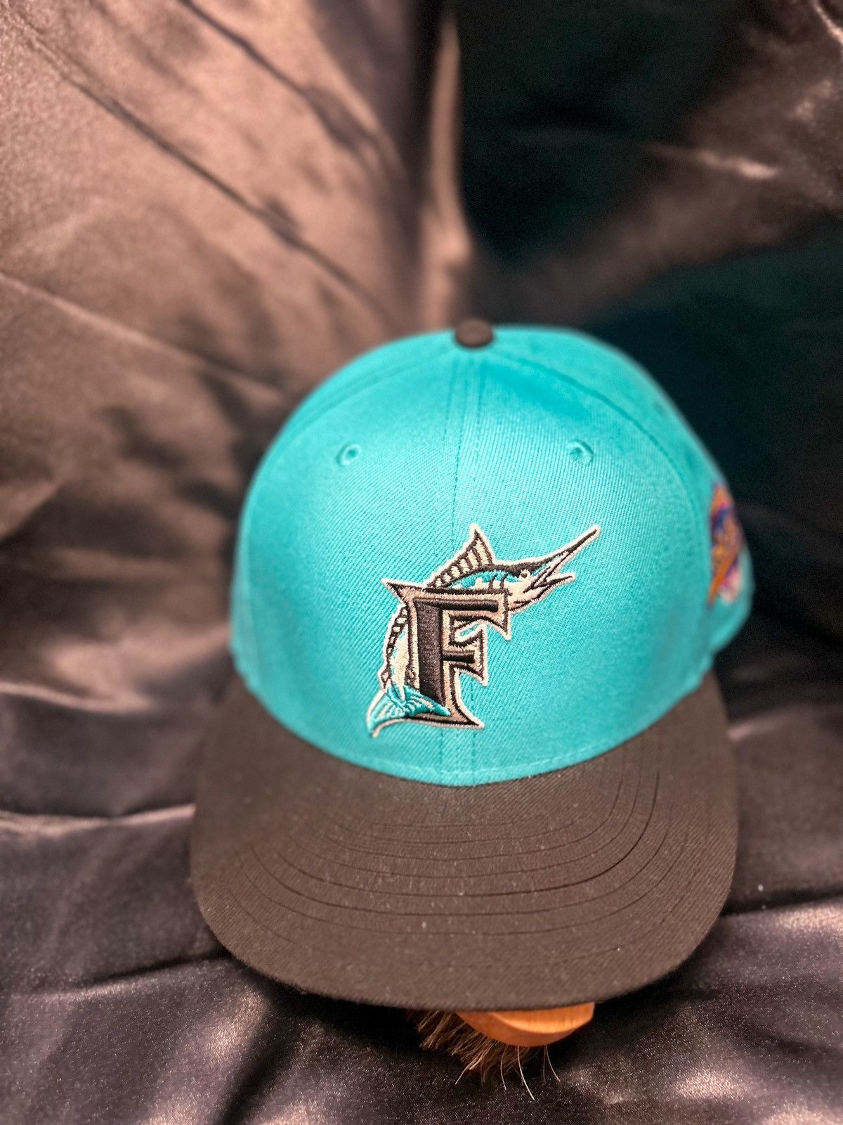 MLB Florida Marlins Fitted Hat Size 26 - 1 Thumbnail