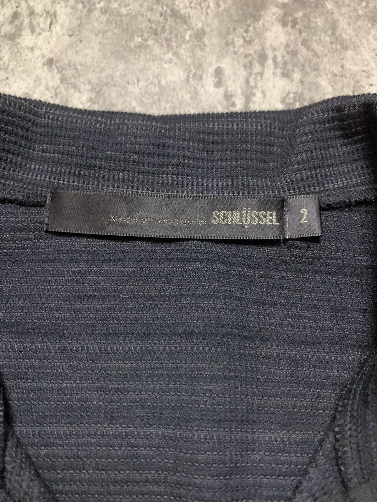 Japanese Brand Schlussel Black Button Up Size US M / EU 48-50 / 2 - 6 Thumbnail