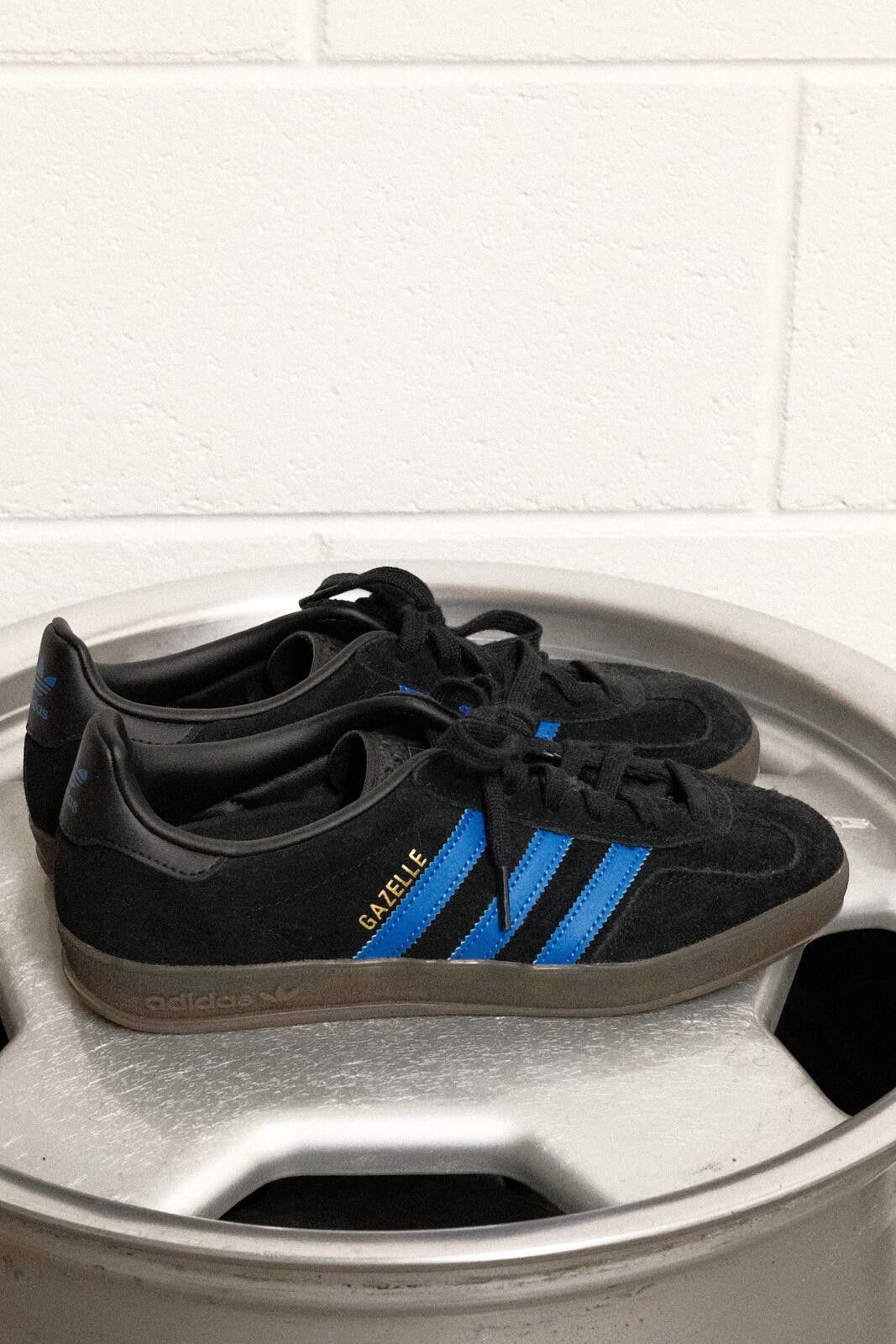 Adidas Adidas Gazelle Black and Blue Sneakers US 6.5 Size US 9 / EU 42 - 2 Thumbnail