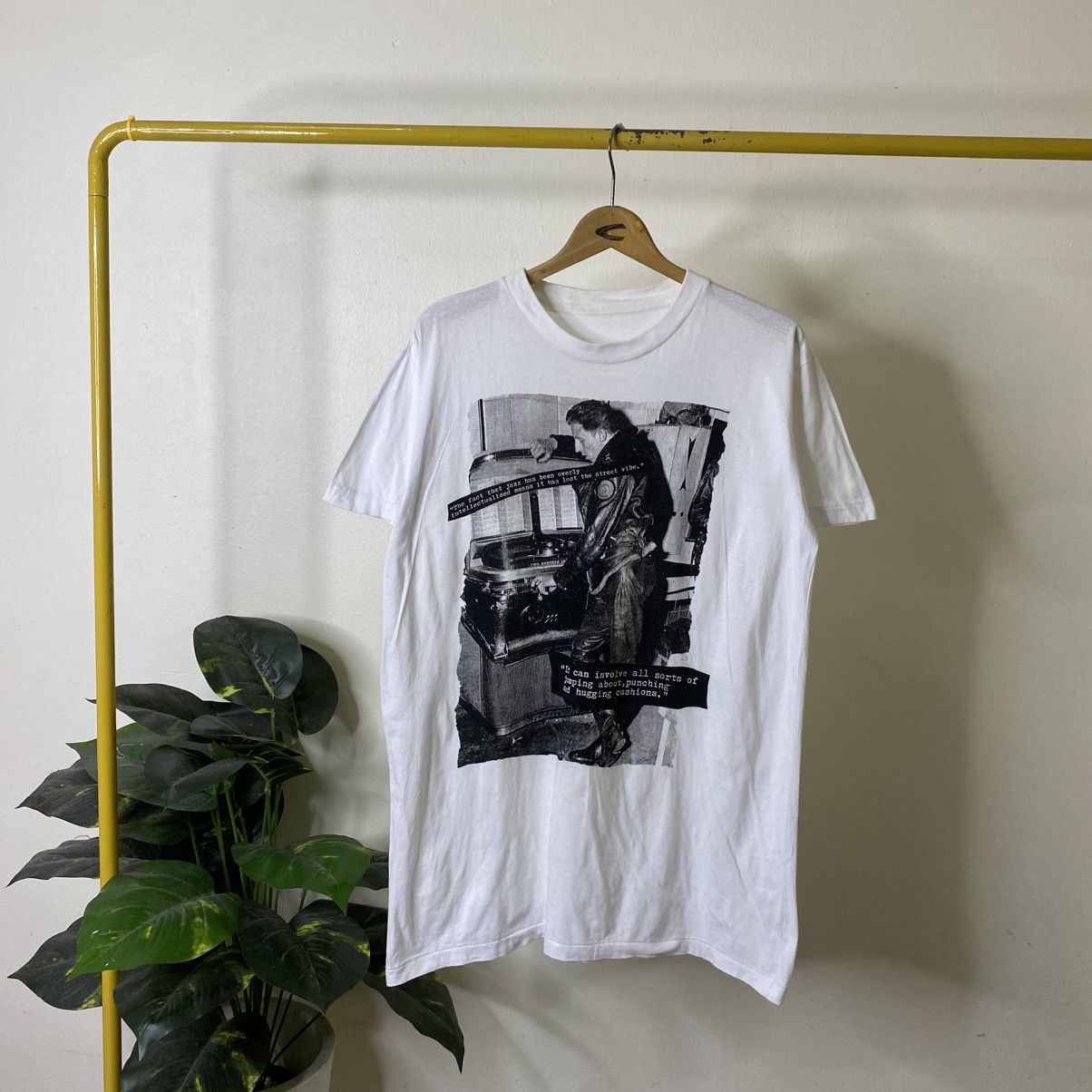 Vintage 1990s Teddy Boy Subculture T Shirt Size US L / EU 52-54 / 3 - 1 Thumbnail