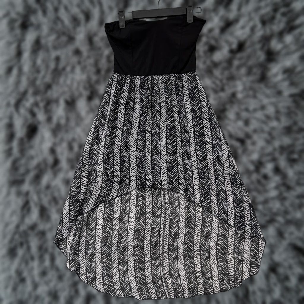 Vintage Wet Seal Sundress M Black White Chevron Strapless Hi-Low Sundress Casual Party Beach Boho Vintage No Womens Menopause Size M / US 6-8 / IT 42-44 - 1 Thumbnail