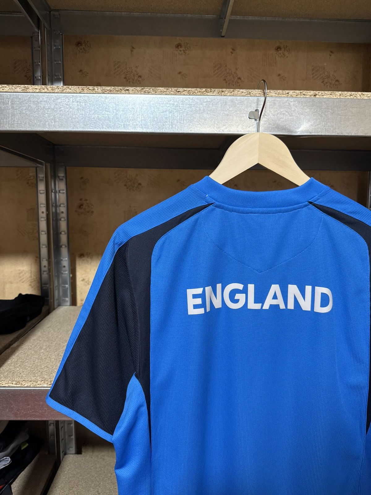 Umbro × Vintage Vintage Umbro England 2004 2005 2006 Training Soccer Jersey Size US XL / EU 56 / 4 - 5 Thumbnail