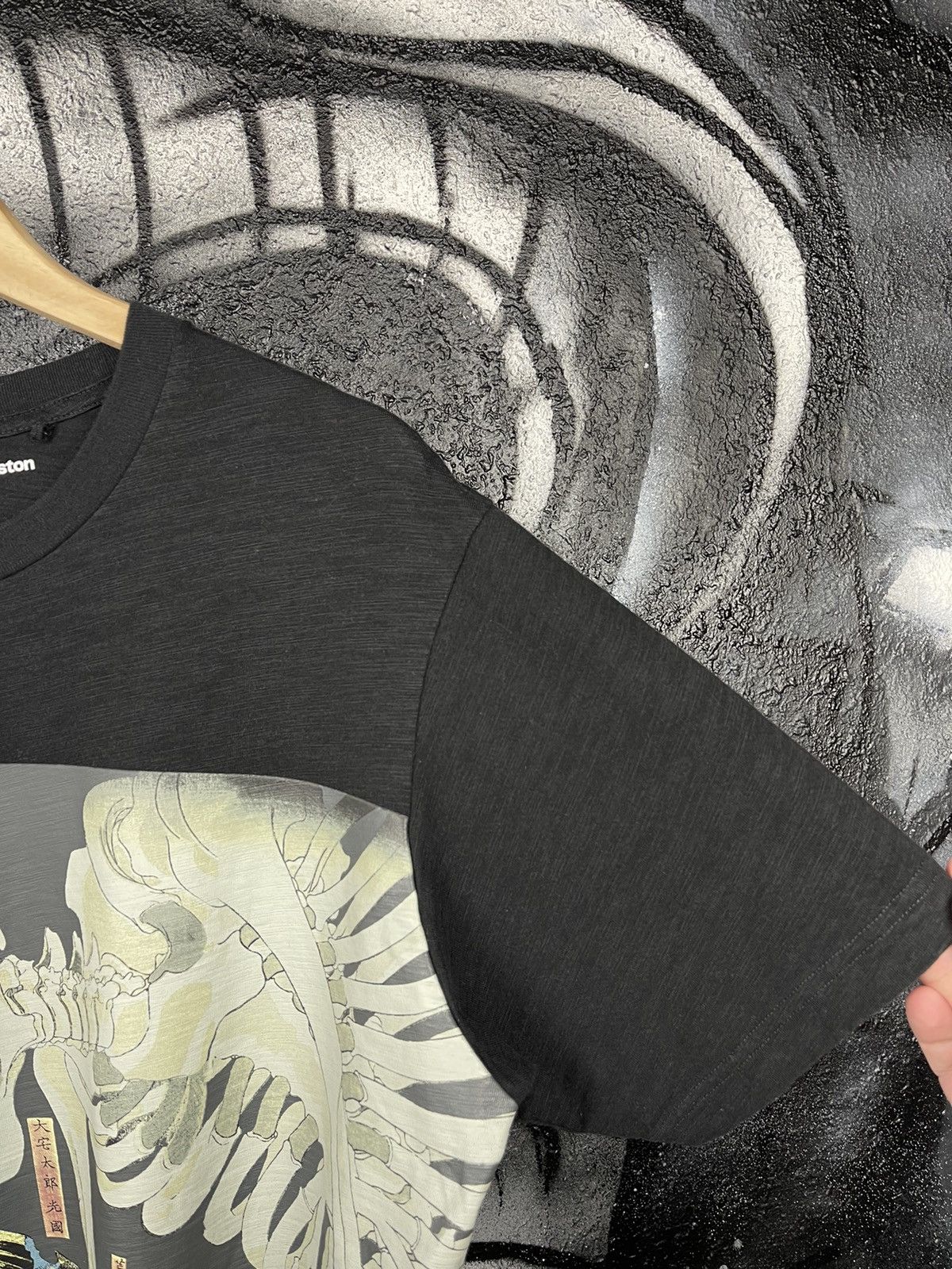 Uniqlo Uniqlo x Utagawa Kuniyoshi Boston Museum Ukiyo-E Japanese Art T-Shirt Size L Size US L / EU 52-54 / 3 - 6 Thumbnail
