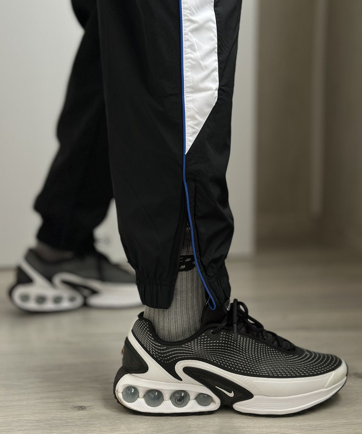Nike Nike TN Track Pants Swoosh Nylon Drill Sizes XL New Size US 36 / EU 52 - 7 Thumbnail