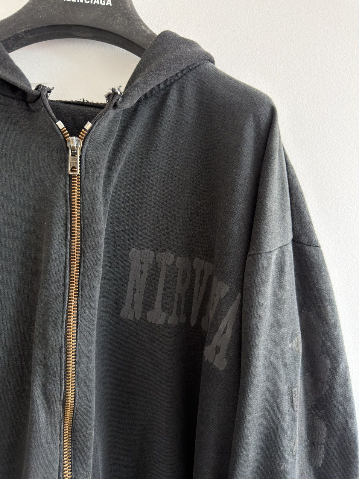 Nirvana *RARE* VINTAGE NIRVANA KURT COBAIN DISTRESSED HOODIE ZIP UP Size US XL / EU 56 / 4 - 5 Thumbnail