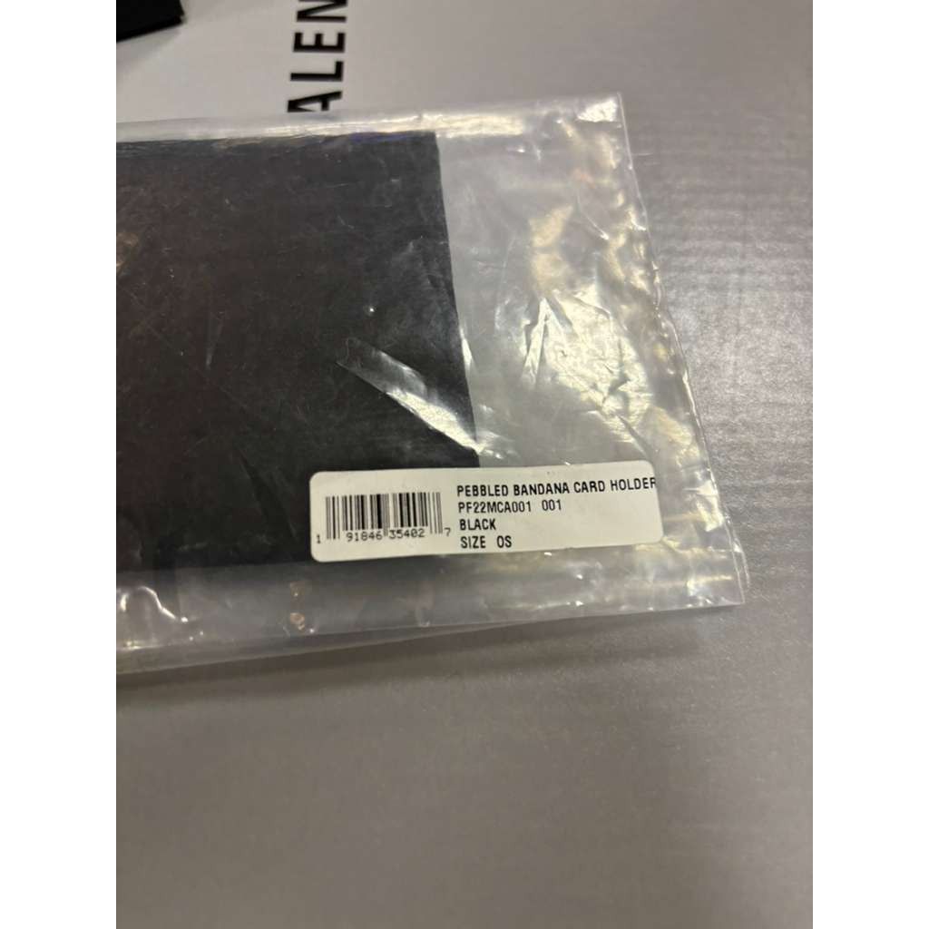 Amiri o1rshd1 Q:2 / Size:OS / Pebbled Bandana Card Holder in Black Size ONE SIZE - 11 Thumbnail