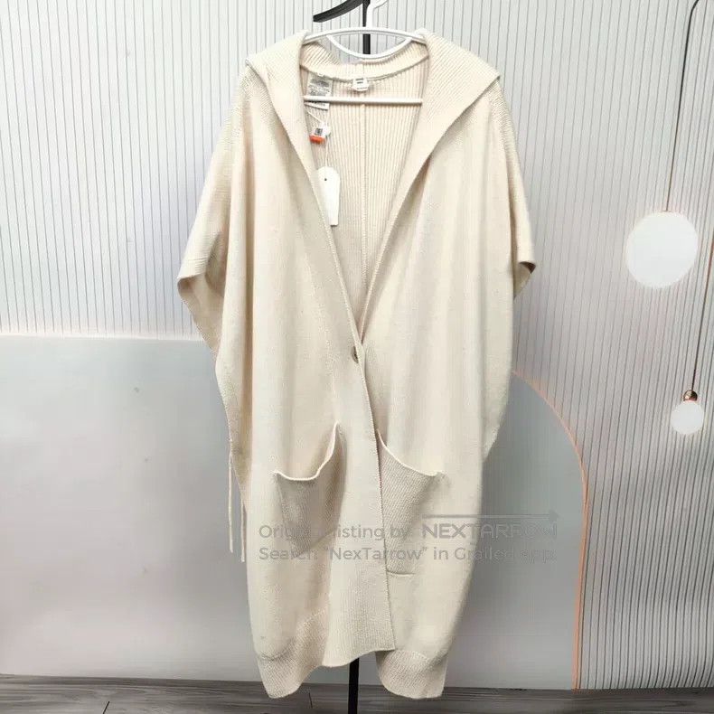 Hermes Hermes size TU White Cashmere Knitted Hoodie Overcoat Size M / US 6-8 / IT 42-44 - 1 Thumbnail