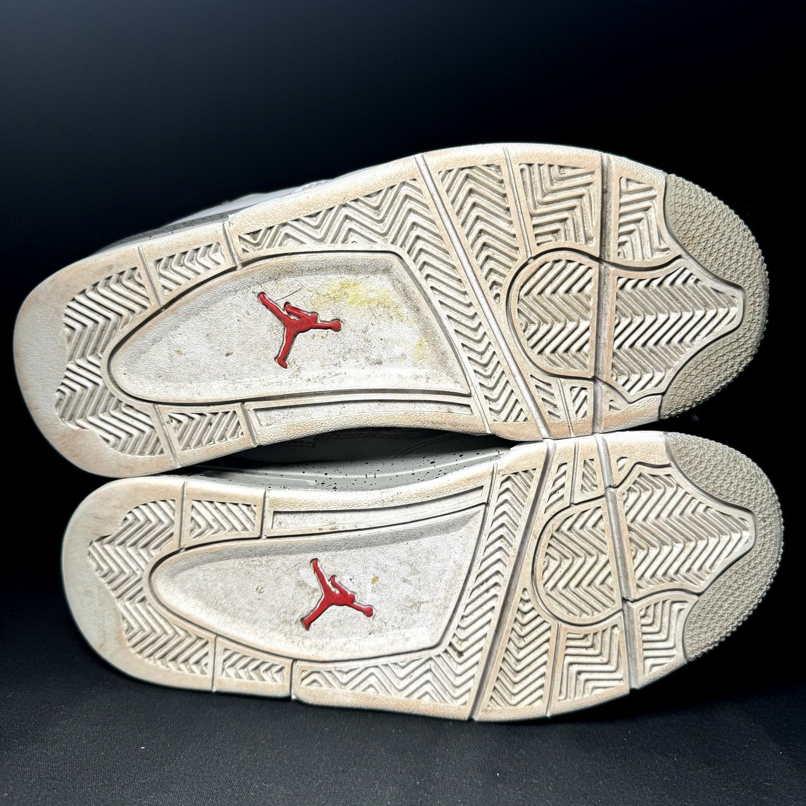 Jordan Brand × Nike Size 5.5 - Nike Air Jordan 4 Retro GS White Oreo 2021 Shoes Size US 5.5 / EU 38 - 7 Thumbnail