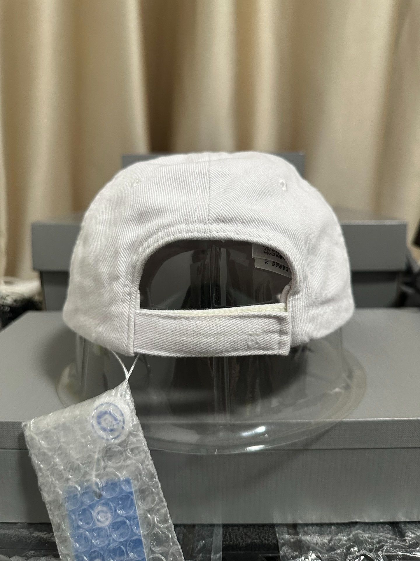 Balenciaga Balenciaga Distressed Coke Logo White Cap Size ONE SIZE - 3 Thumbnail