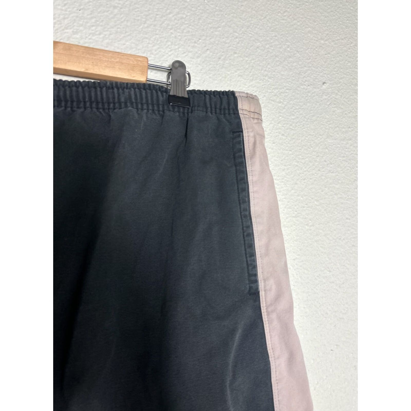 Nike VINTAGE Y2K Nike Mens XL Navy White Drawstring Shorts Cotton Green Swoosh 40x11 Size US 36 / EU 52 - 4 Thumbnail