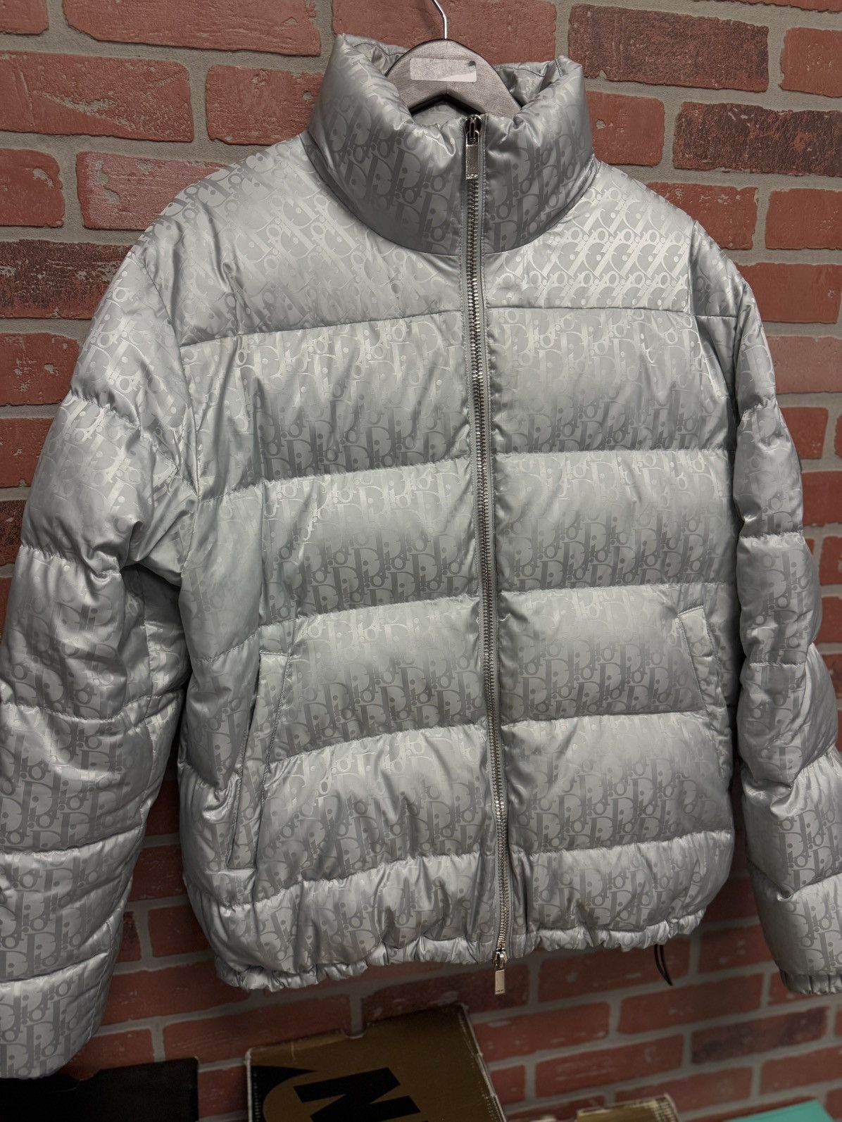 Dior Dior Oblique Down Puffer Jacket Size 54 Silver CLEAN Size US L / EU 52-54 / 3 - 3 Thumbnail