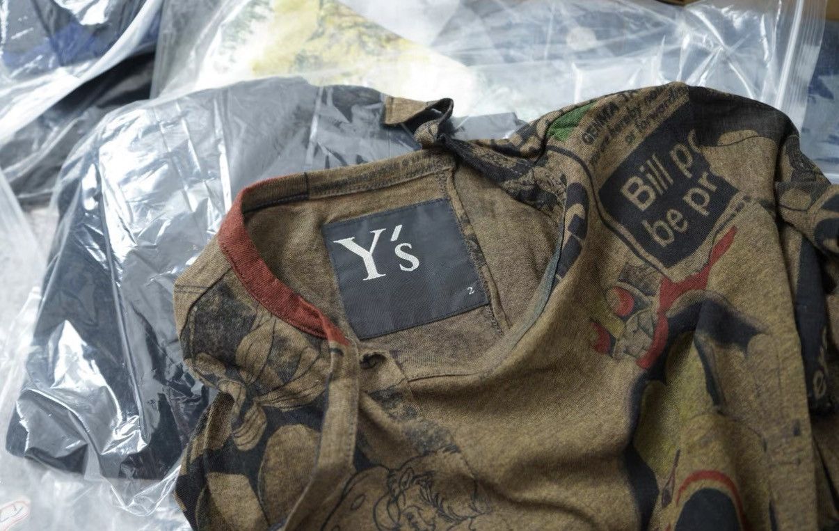 Yohji Yamamoto Yohji Yamamoto Poster Comic Y2K Lace-Up Short Sleeve T-shirt Size US S / EU 44-46 / 1 - 8 Thumbnail