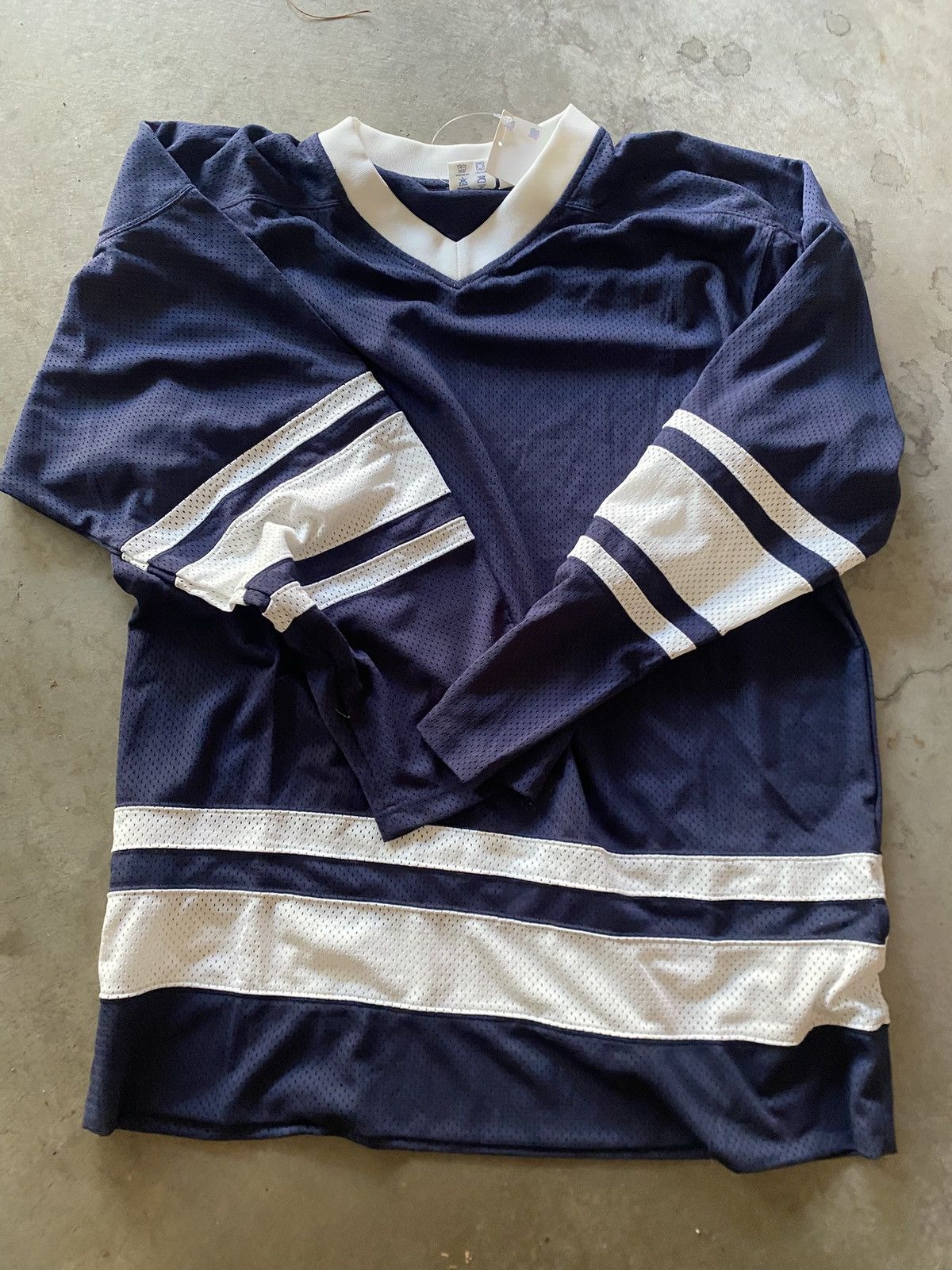 Undefeated New Undefeated Hockey Jersey Size US XL / EU 56 / 4 - 1 Thumbnail
