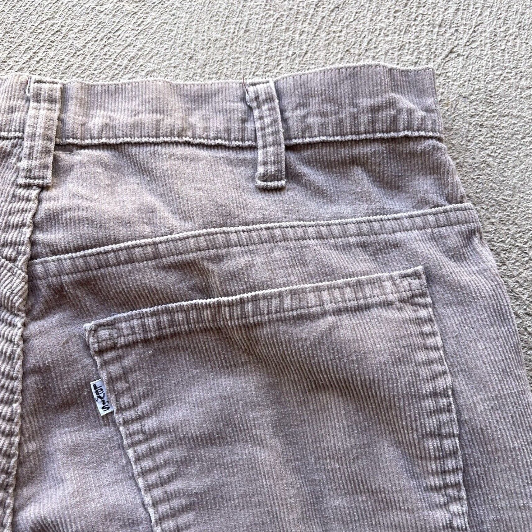 Levi's Vintage Levis Pants Men 32x32 Brown 646 Bell Bottom Bootcut Corduroy Western 80s Size US 32 / EU 48 - 5 Thumbnail